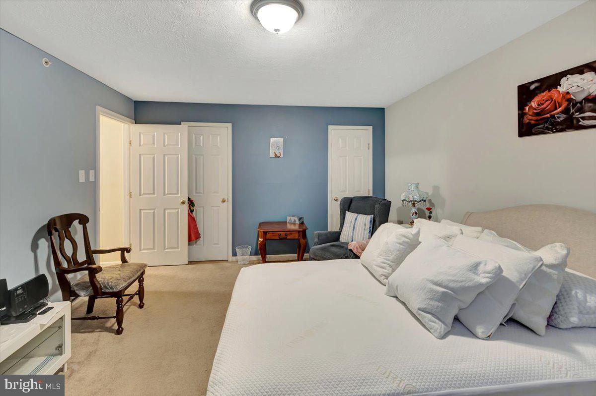 SOUTHFIELD CONDO - Residential