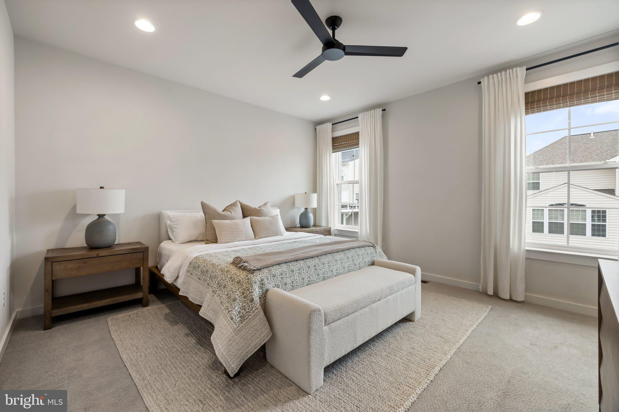 SOUTH FORK BROAD RUN - Residential