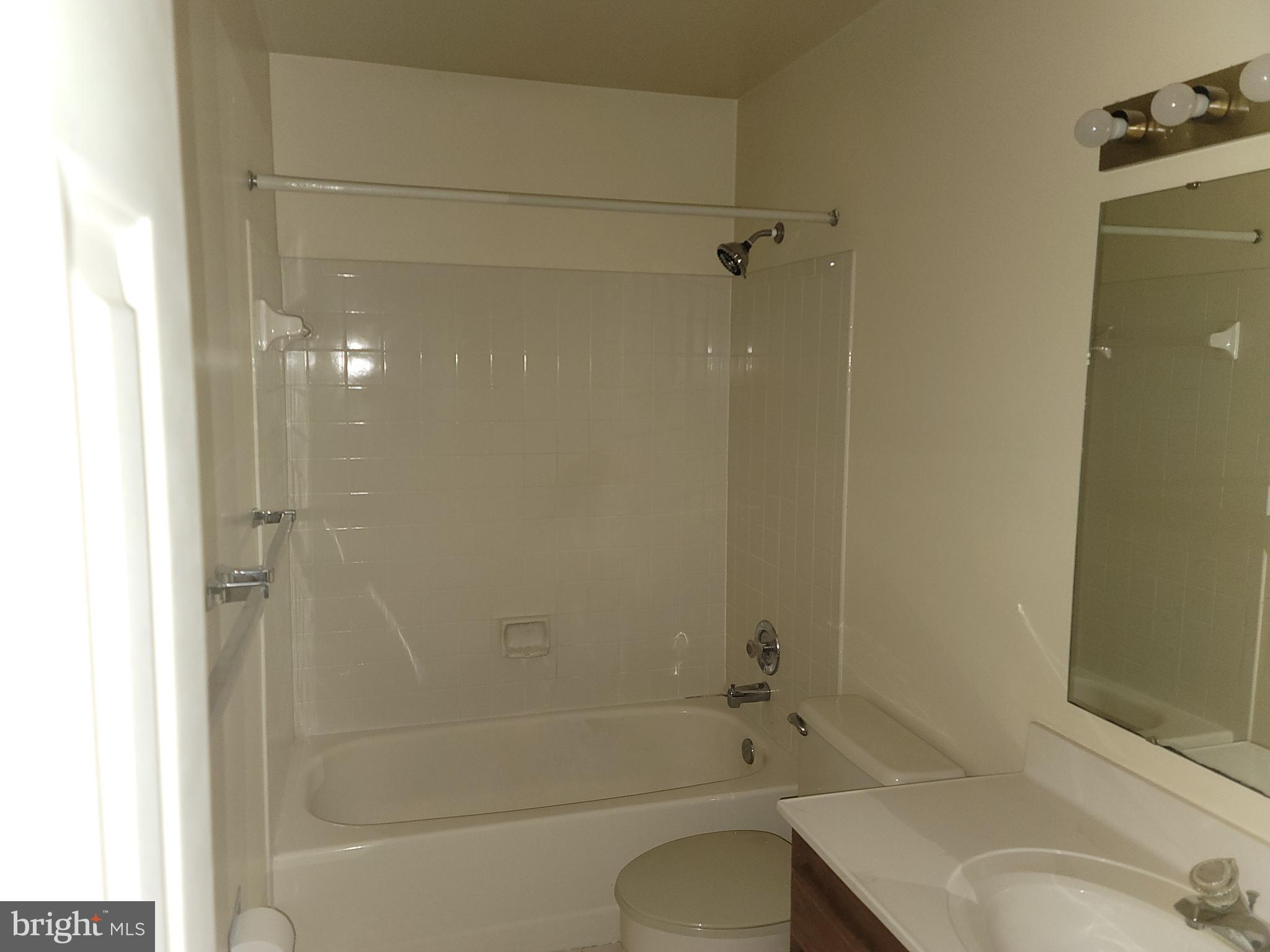 COUNTRYSIDE - Residential