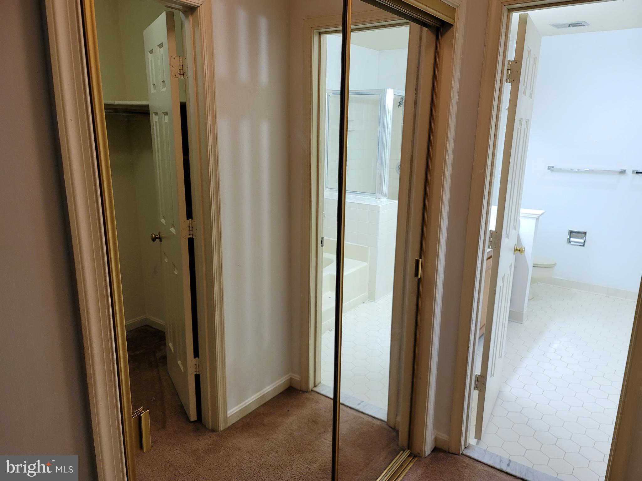 COUNTRYSIDE - Residential