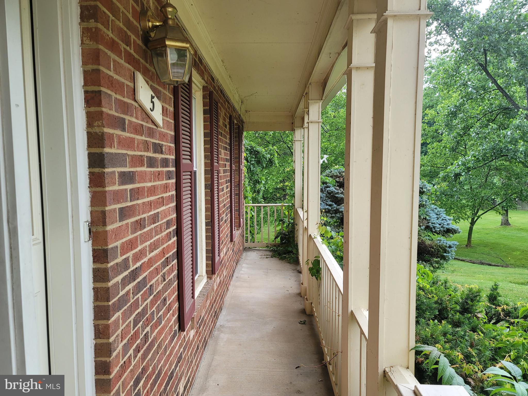 COUNTRYSIDE - Residential