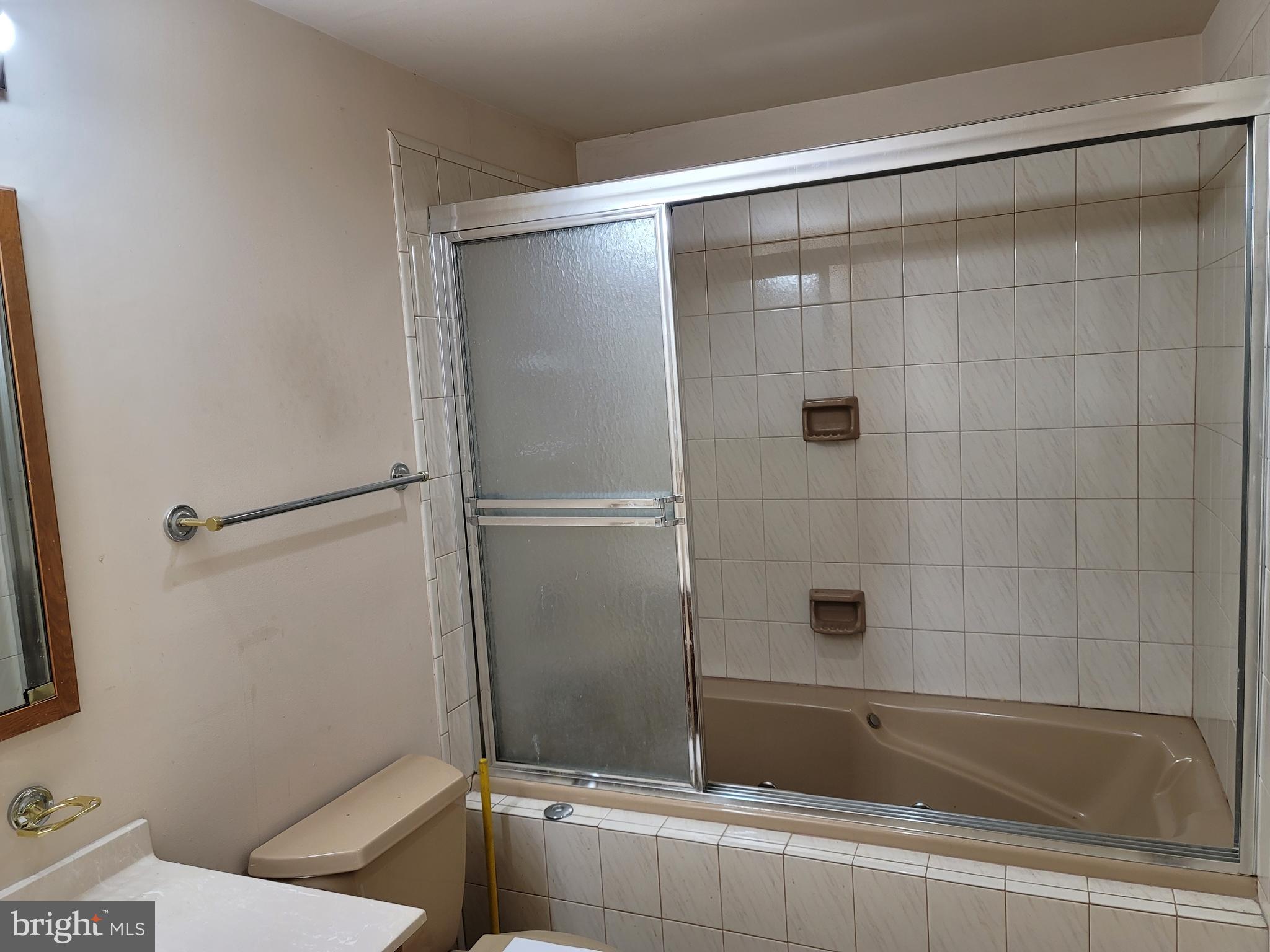 COUNTRYSIDE - Residential