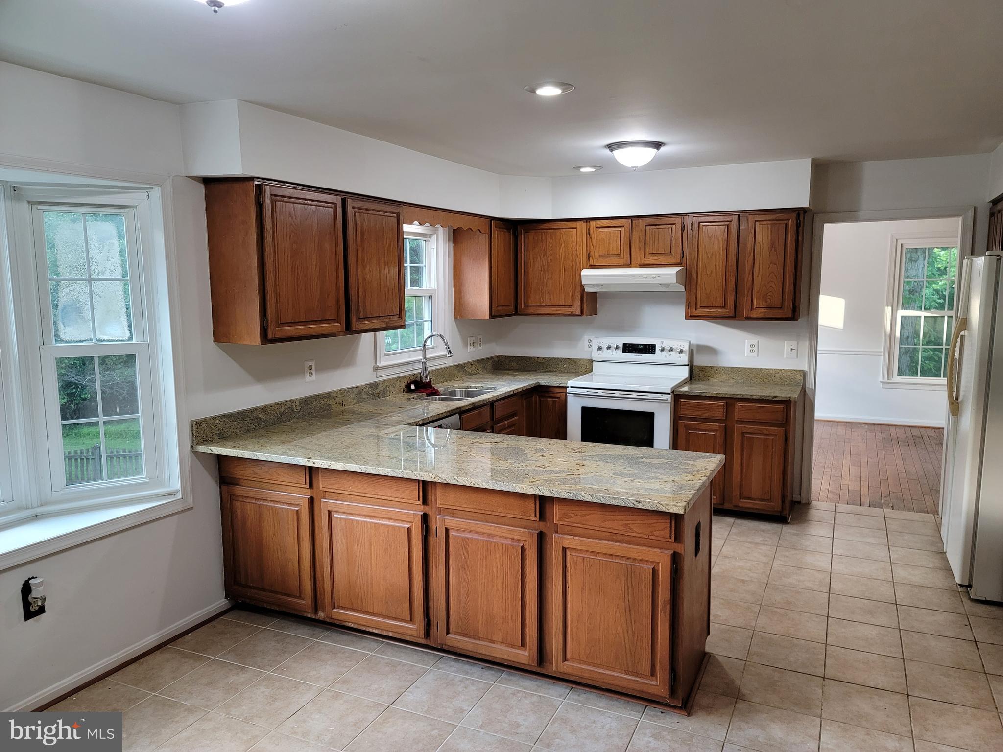 COUNTRYSIDE - Residential