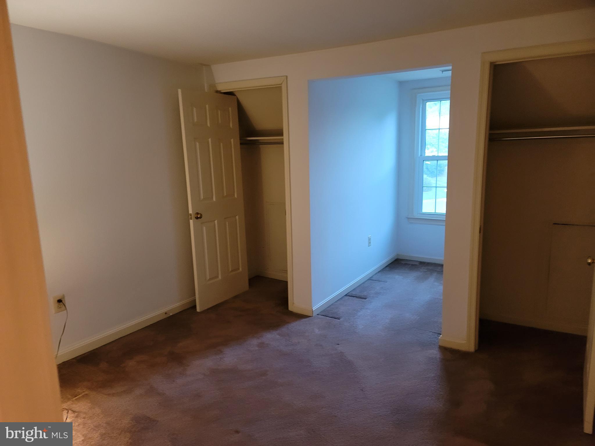 COUNTRYSIDE - Residential