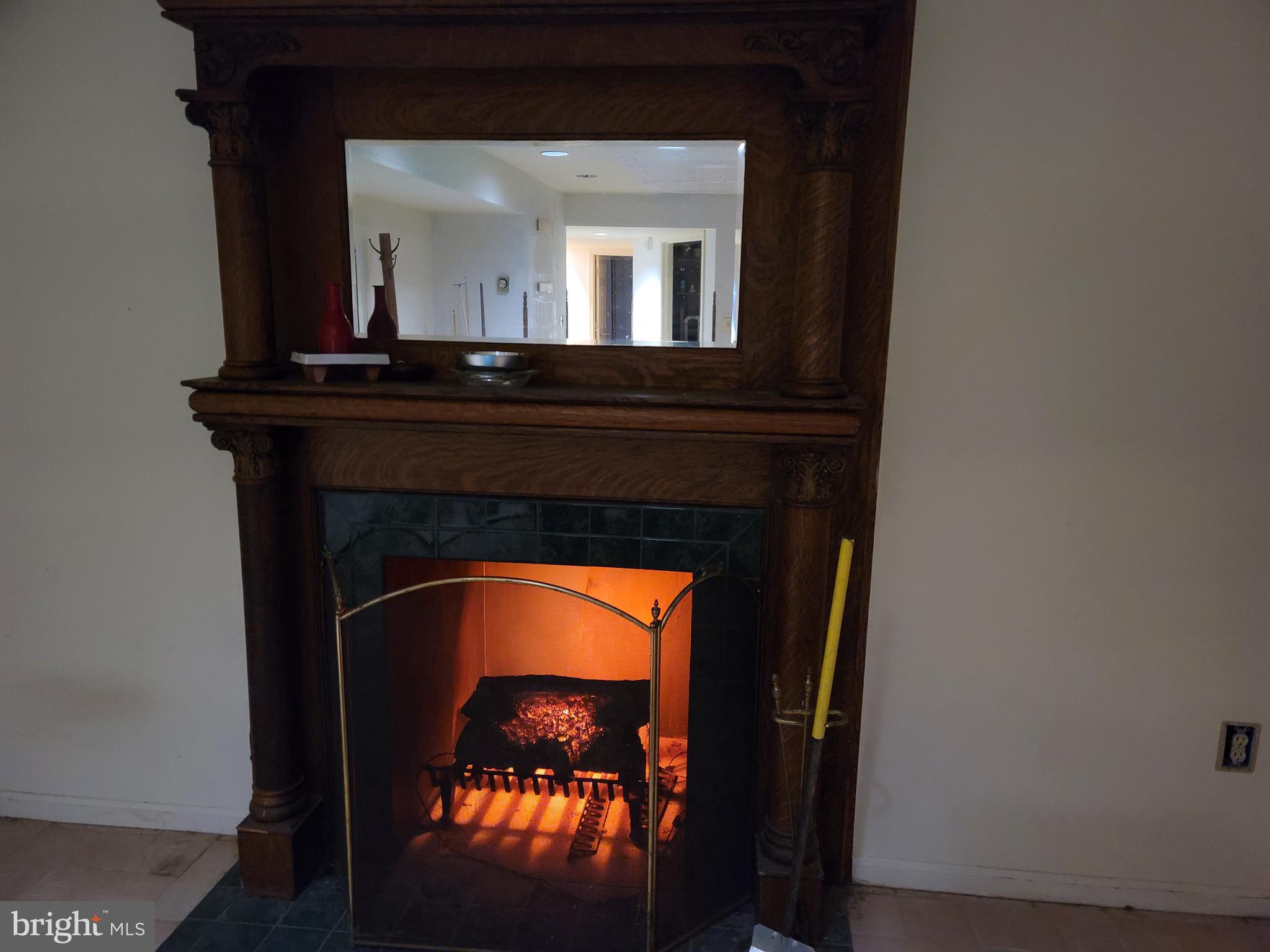 COUNTRYSIDE - Residential