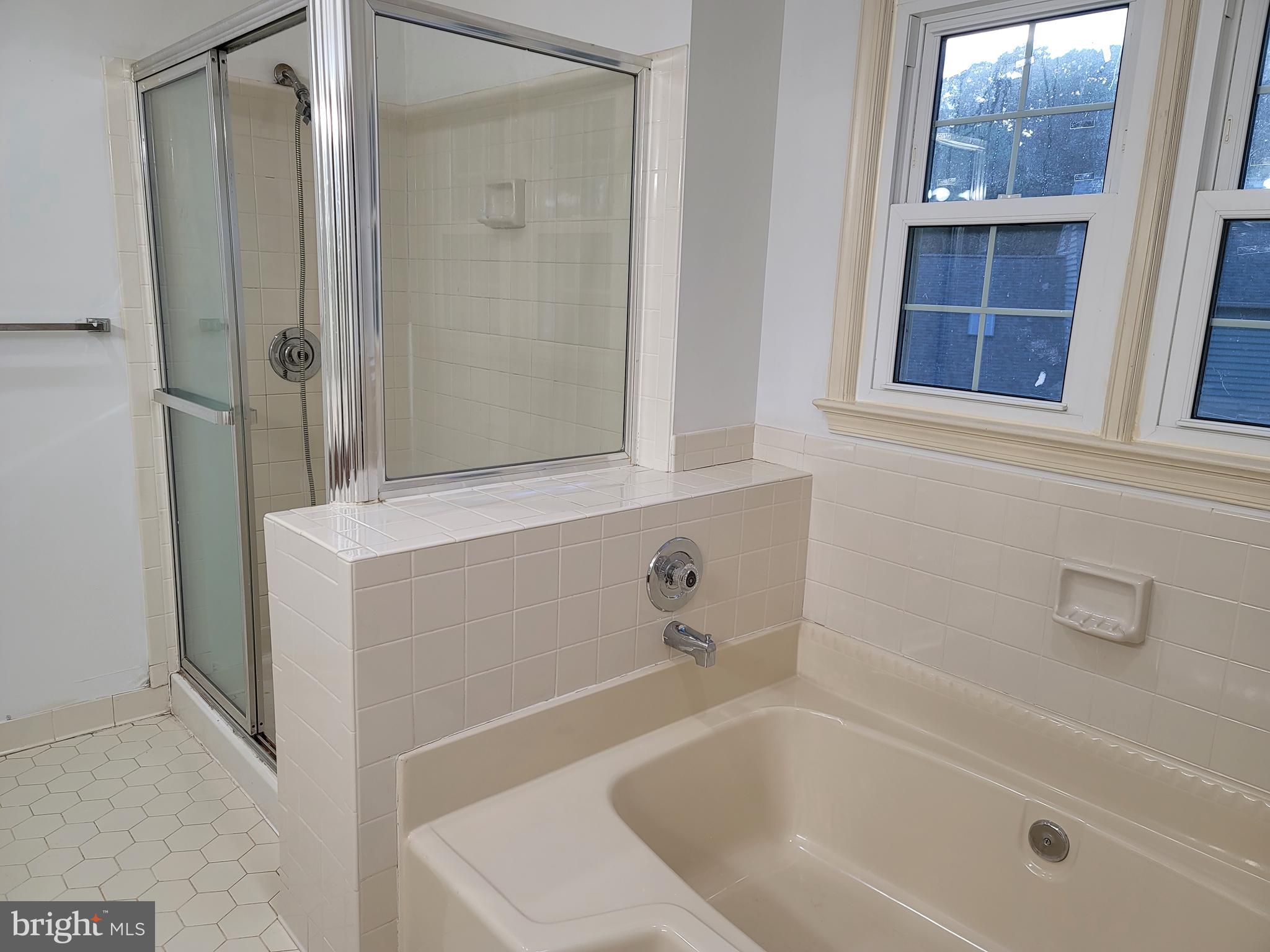 COUNTRYSIDE - Residential