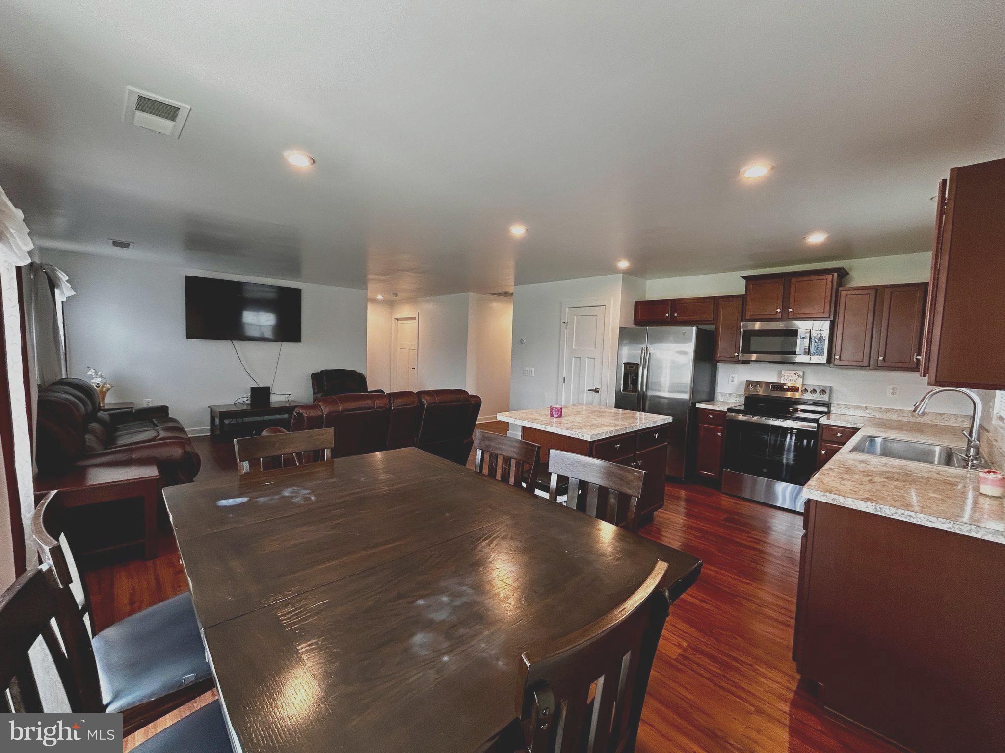 CHANDLERS GLEN - Residential