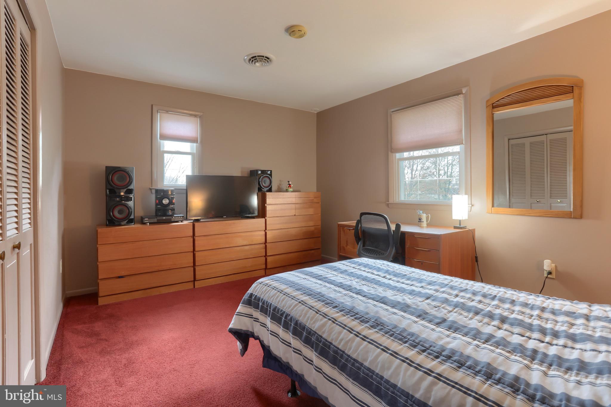 NORTH LONDONDERRY TWP - Residential