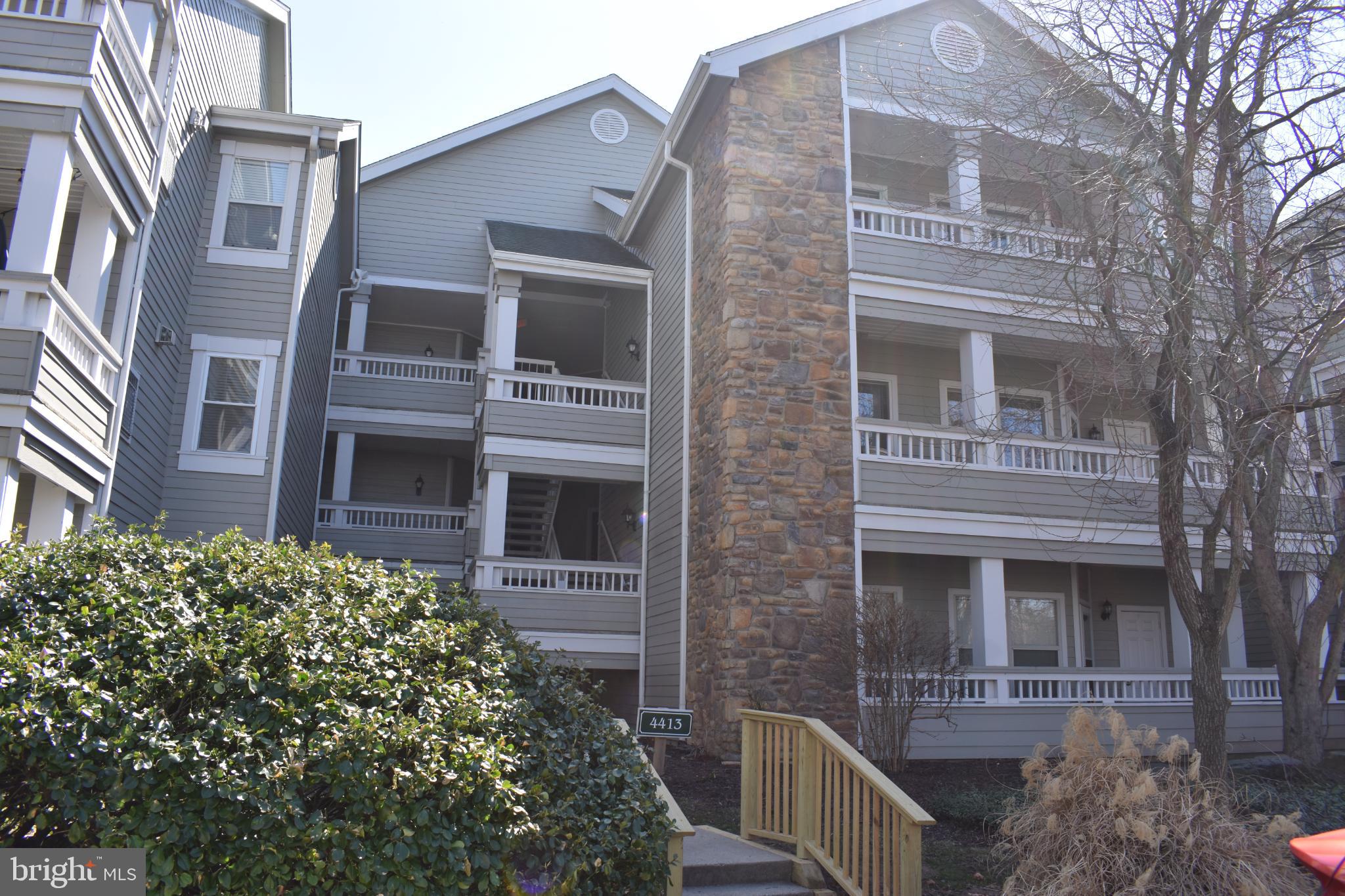 STONECROFT CONDO - Residential