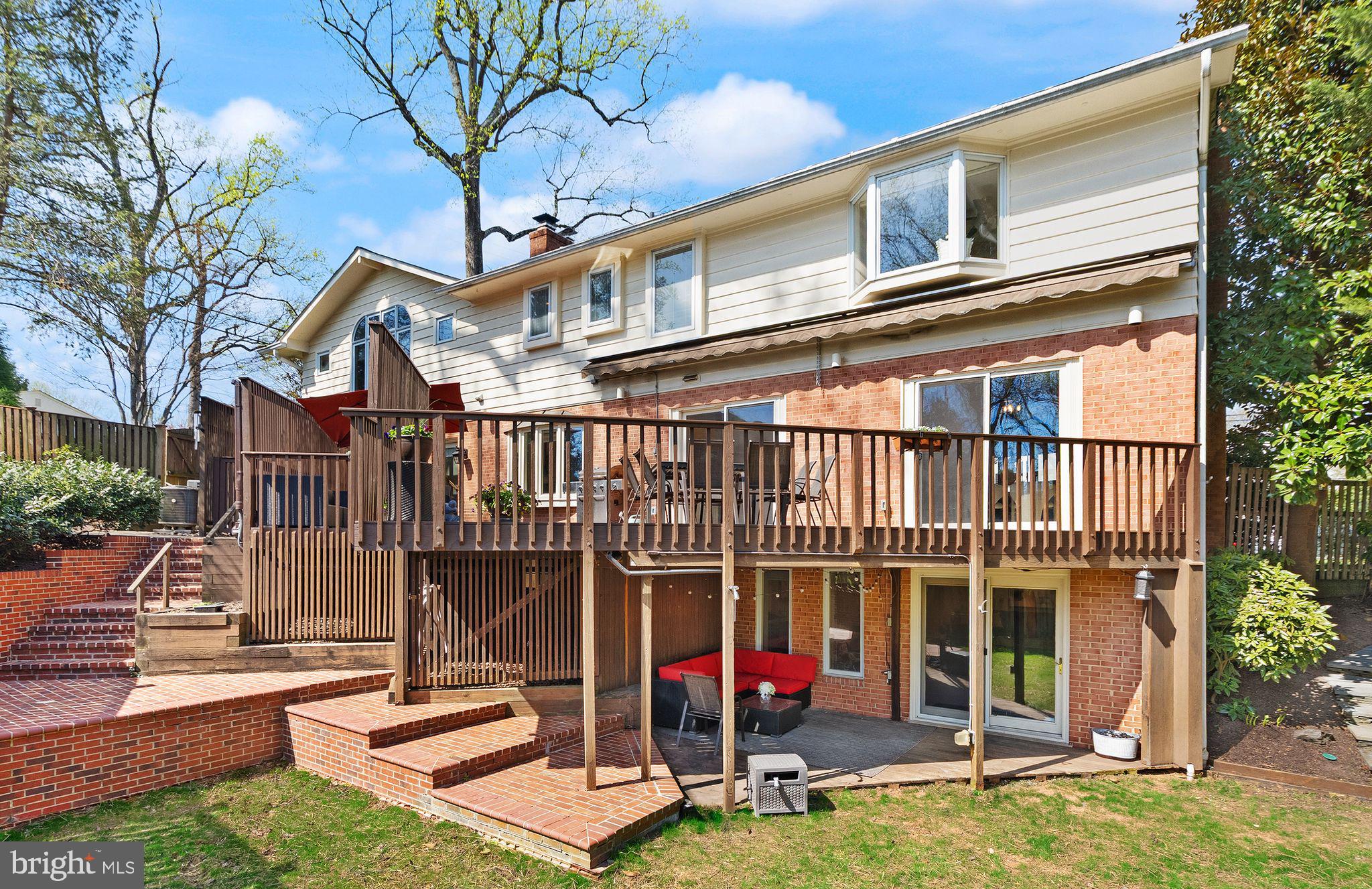 CRYSTAL SPRING KNOLLS - Residential