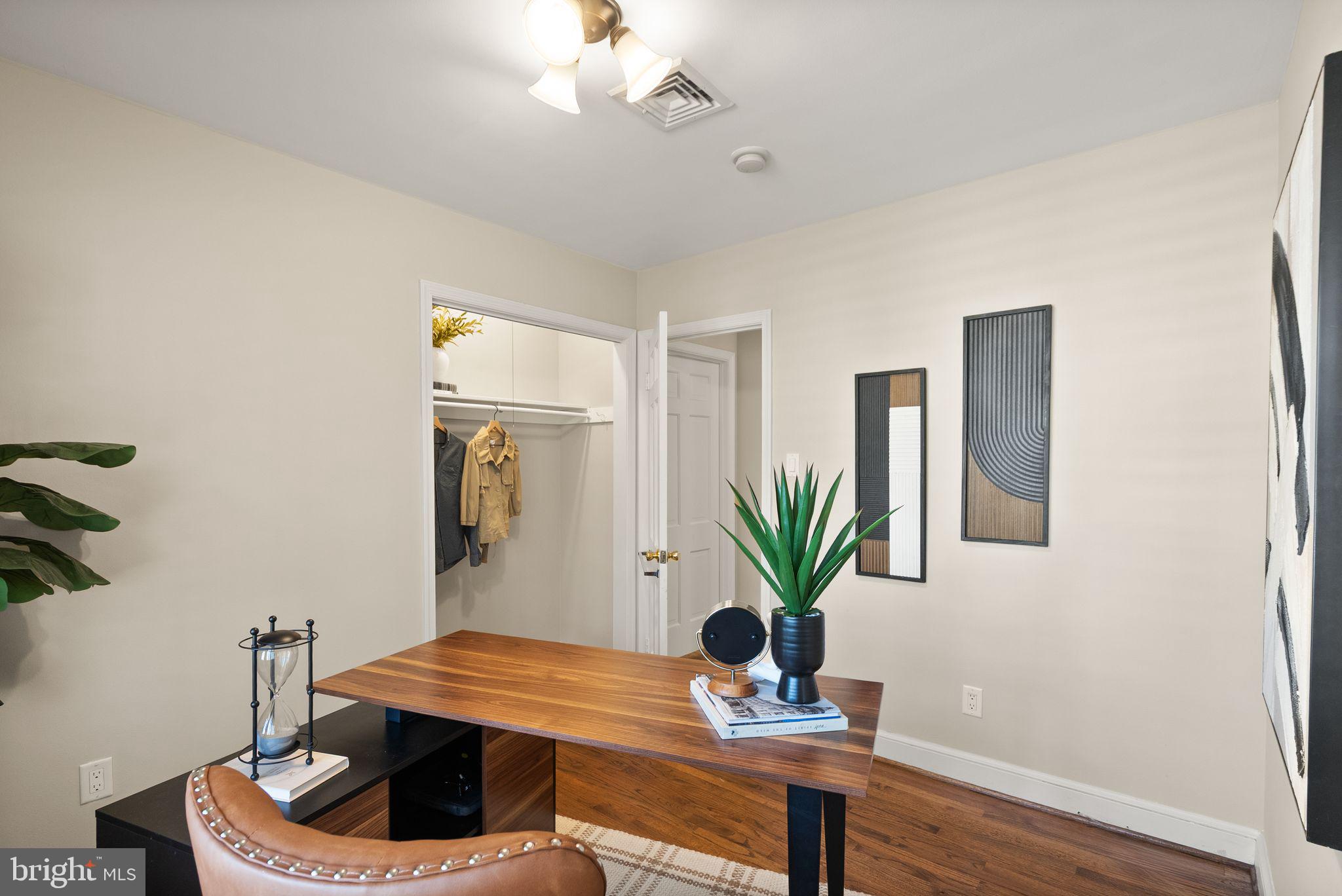 CRYSTAL SPRING KNOLLS - Residential