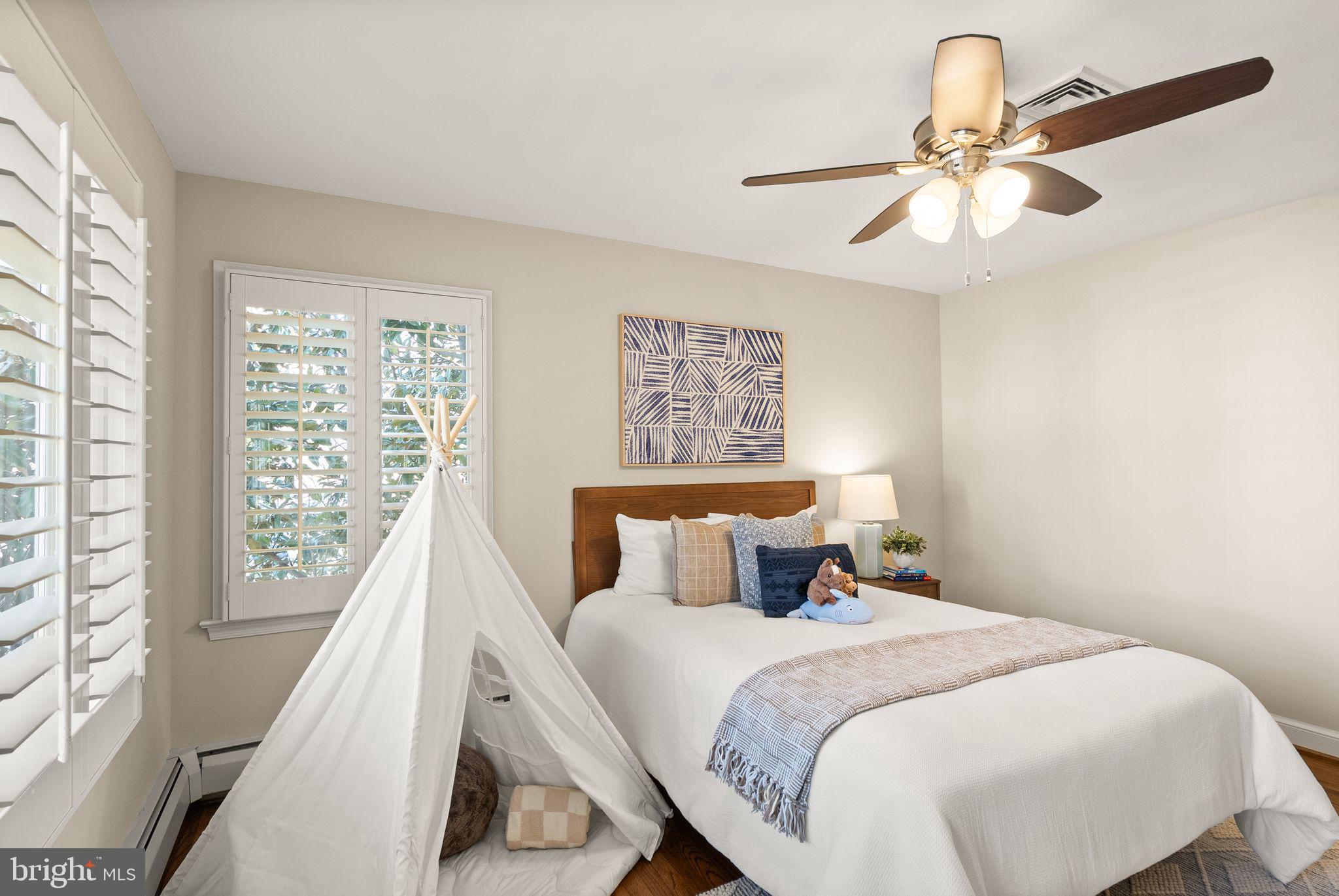 CRYSTAL SPRING KNOLLS - Residential