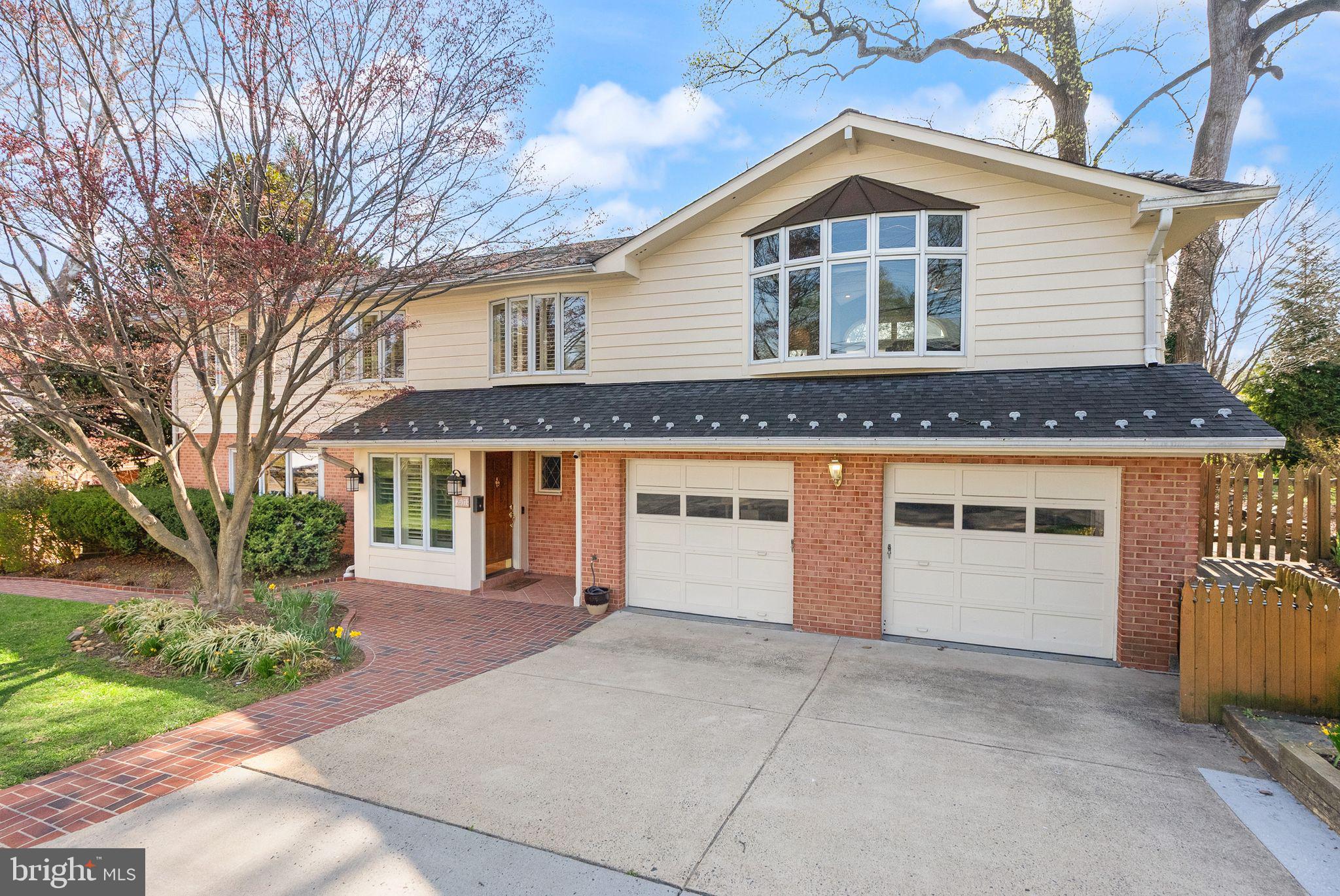 2501 N NELSON STREET N