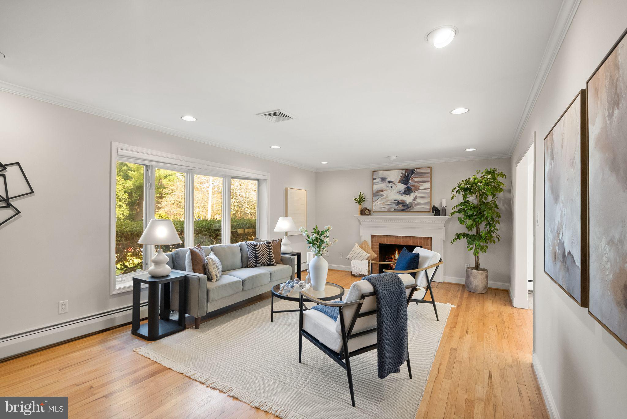 CRYSTAL SPRING KNOLLS - Residential