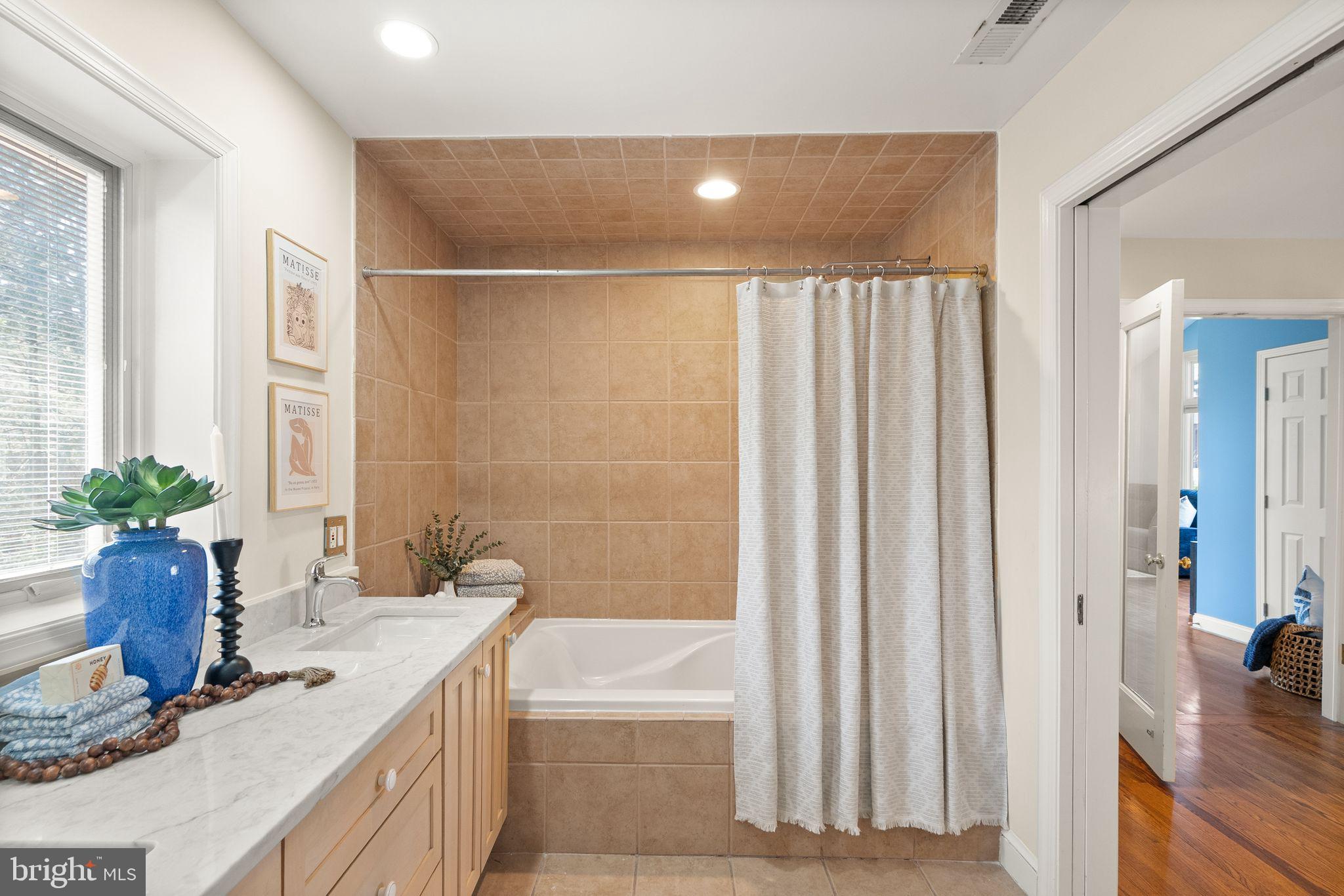 CRYSTAL SPRING KNOLLS - Residential