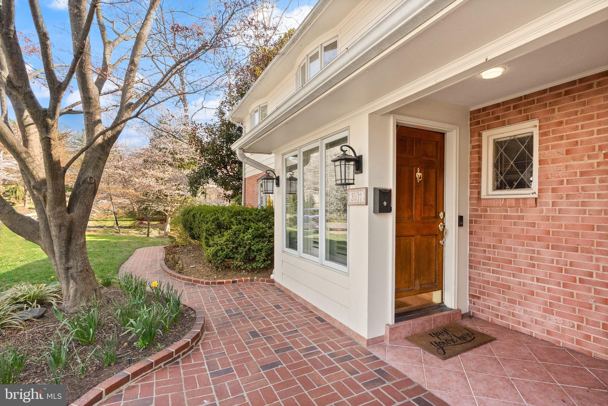 2501 N NELSON STREET N