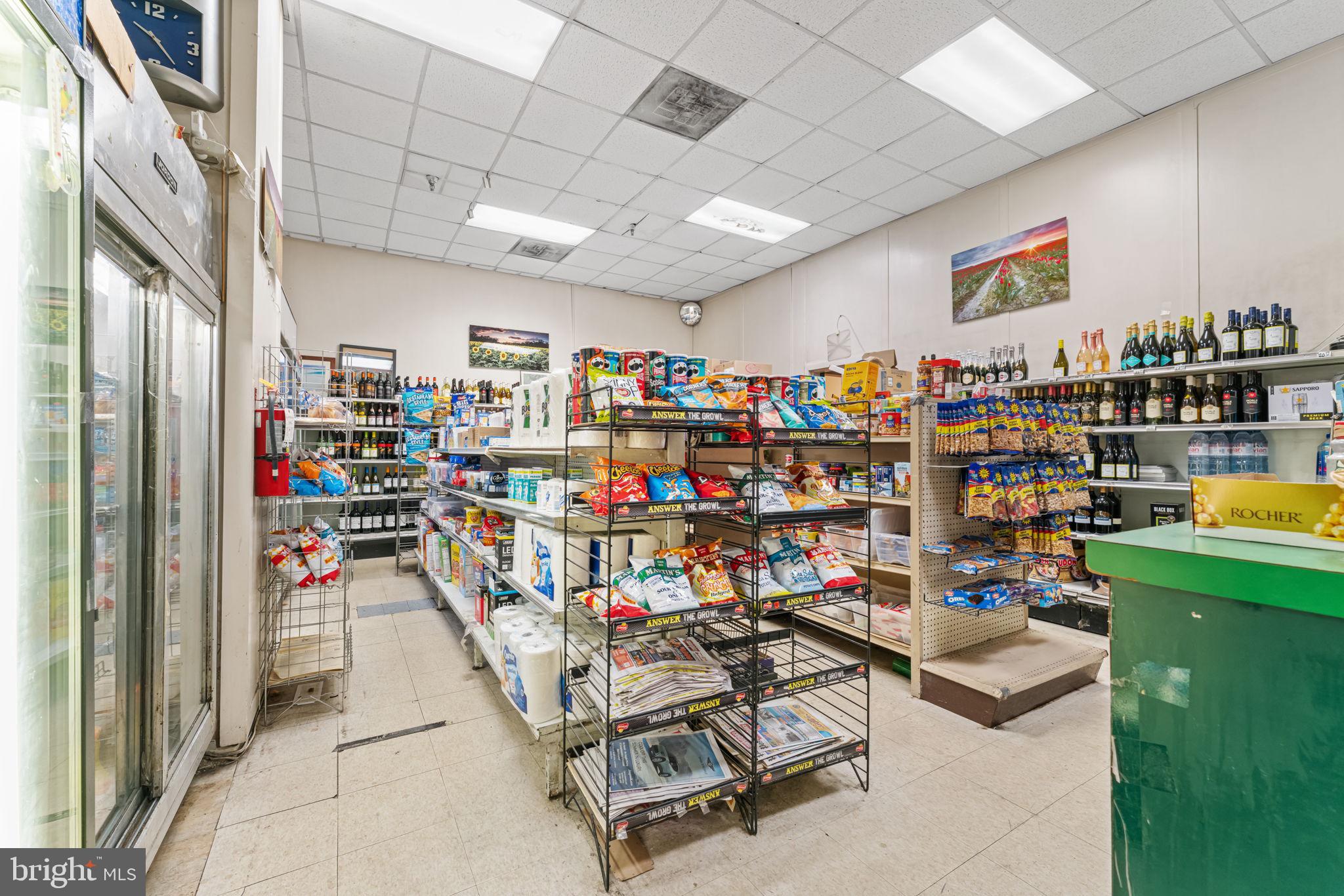 FRIENDSHIP HEIGHTS - Residential Lease