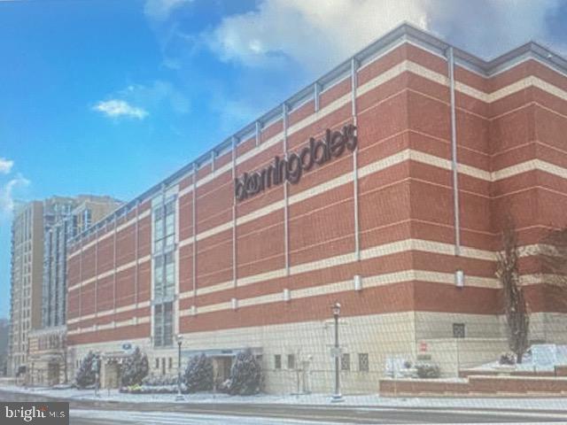 FRIENDSHIP HEIGHTS - Residential Lease