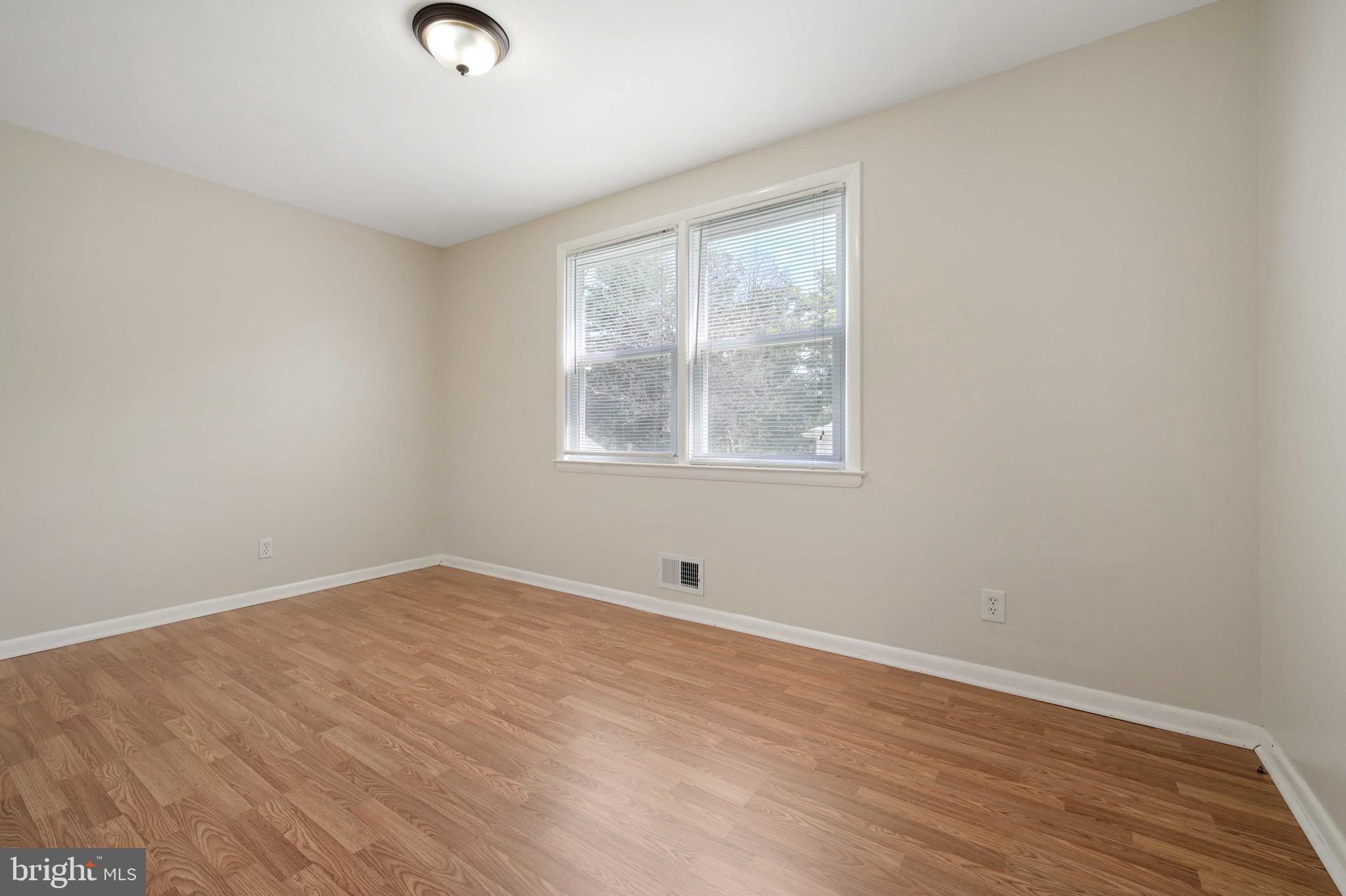 OWINGS MILLS - Residential Lease