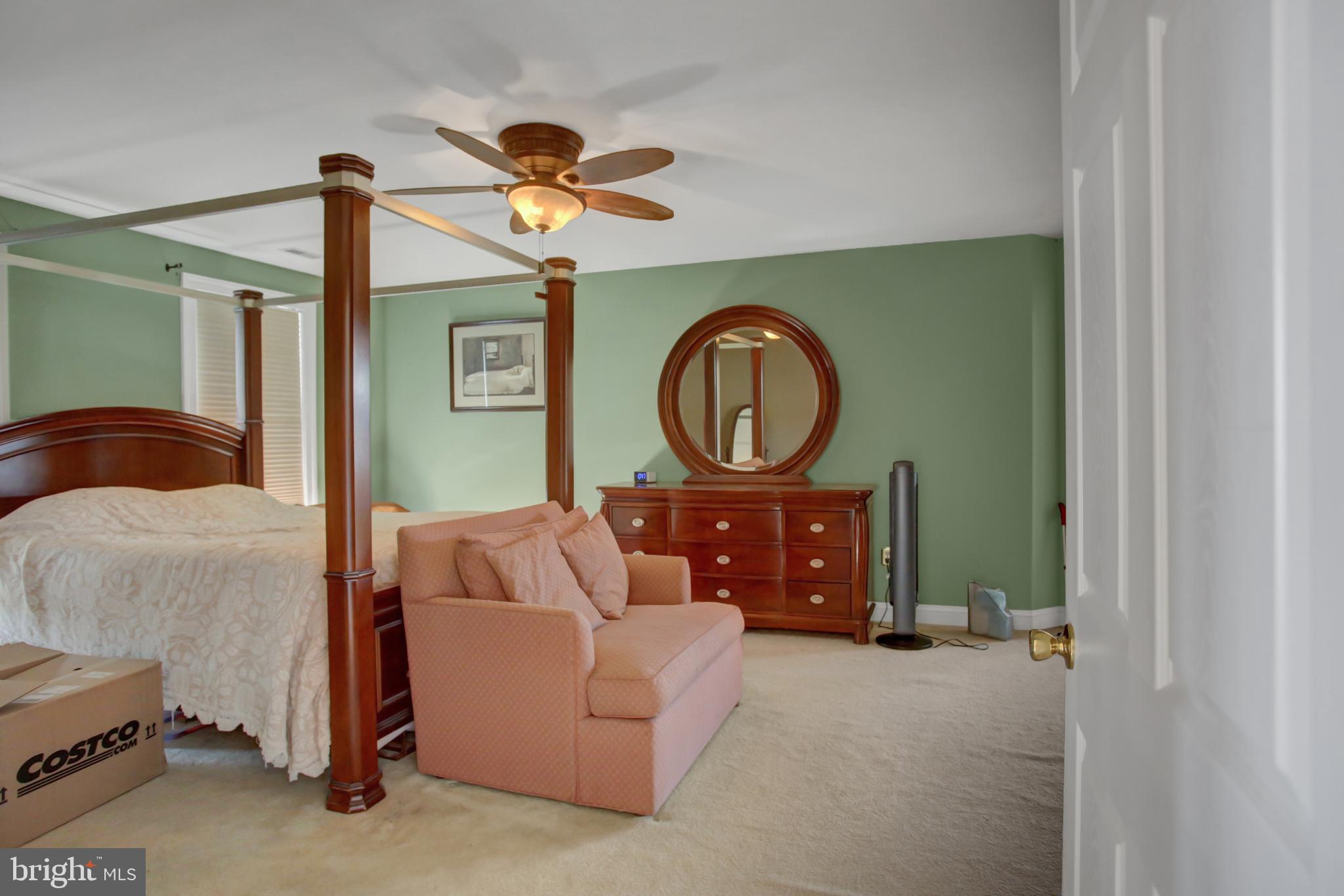 TWIN LAKES WEST - Residential