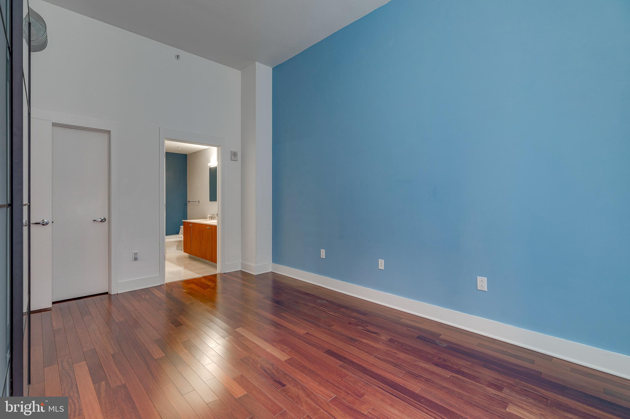 WASHINGTON SQ WEST - Residential