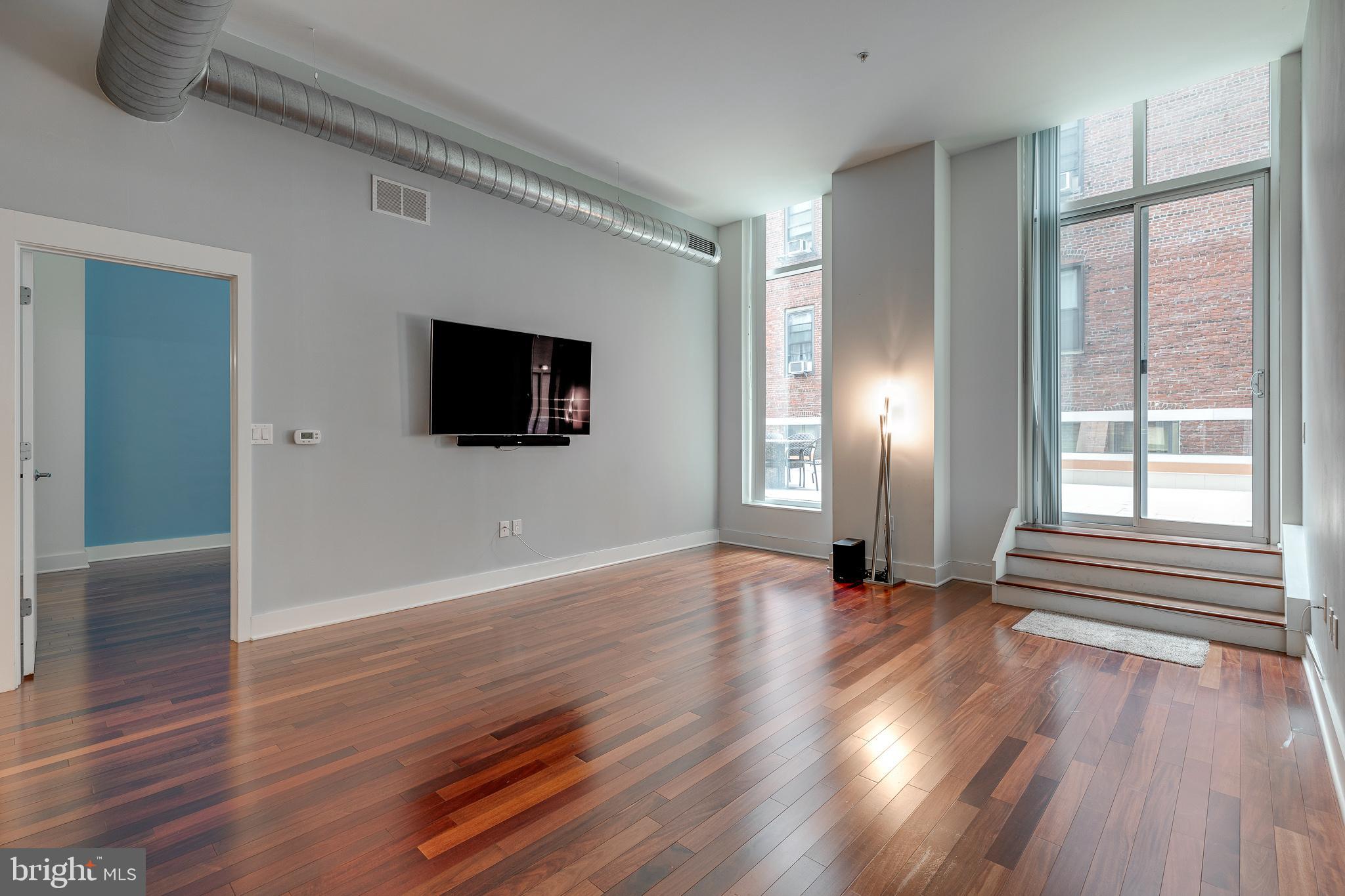 WASHINGTON SQ WEST - Residential