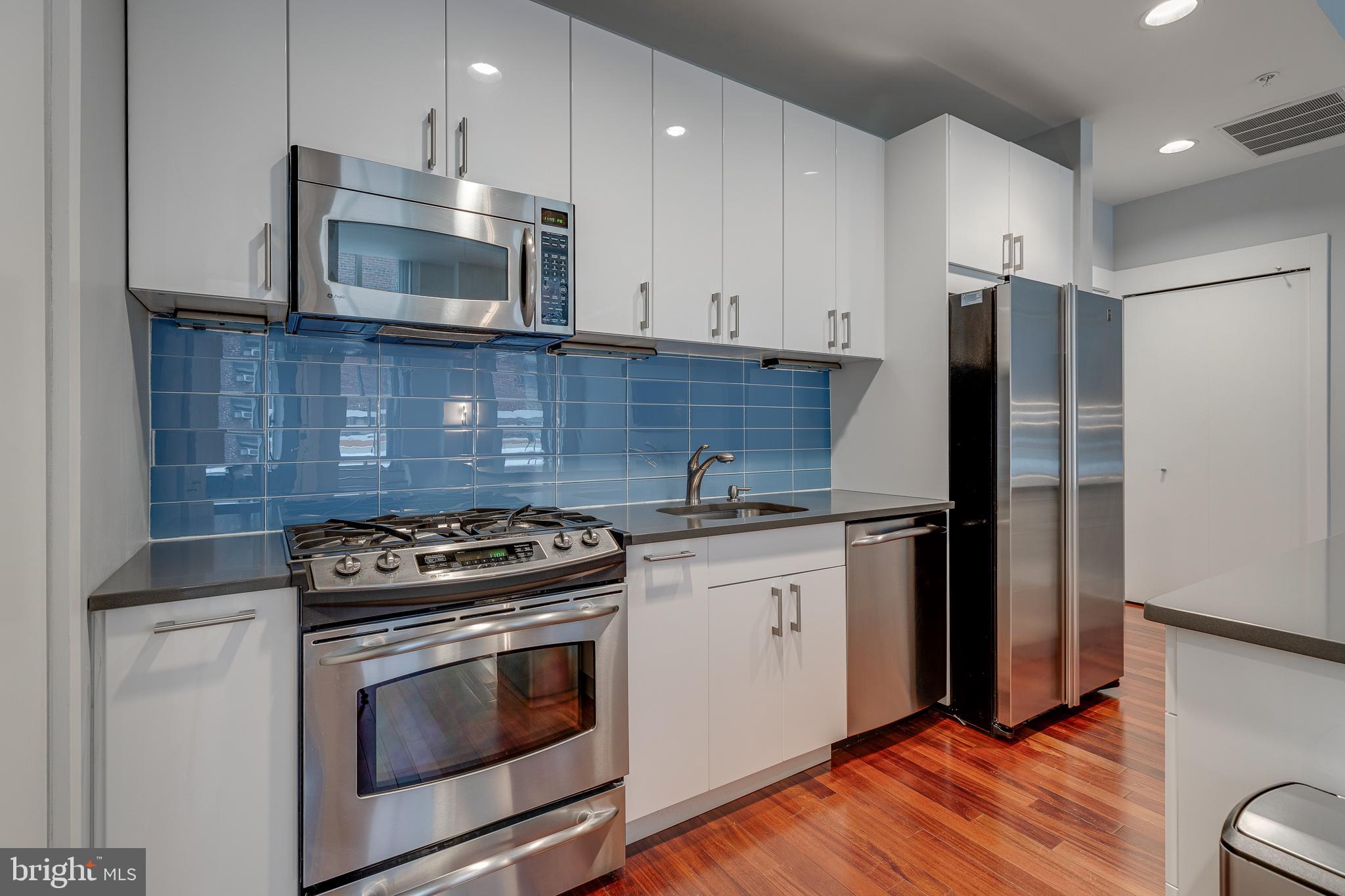 WASHINGTON SQ WEST - Residential