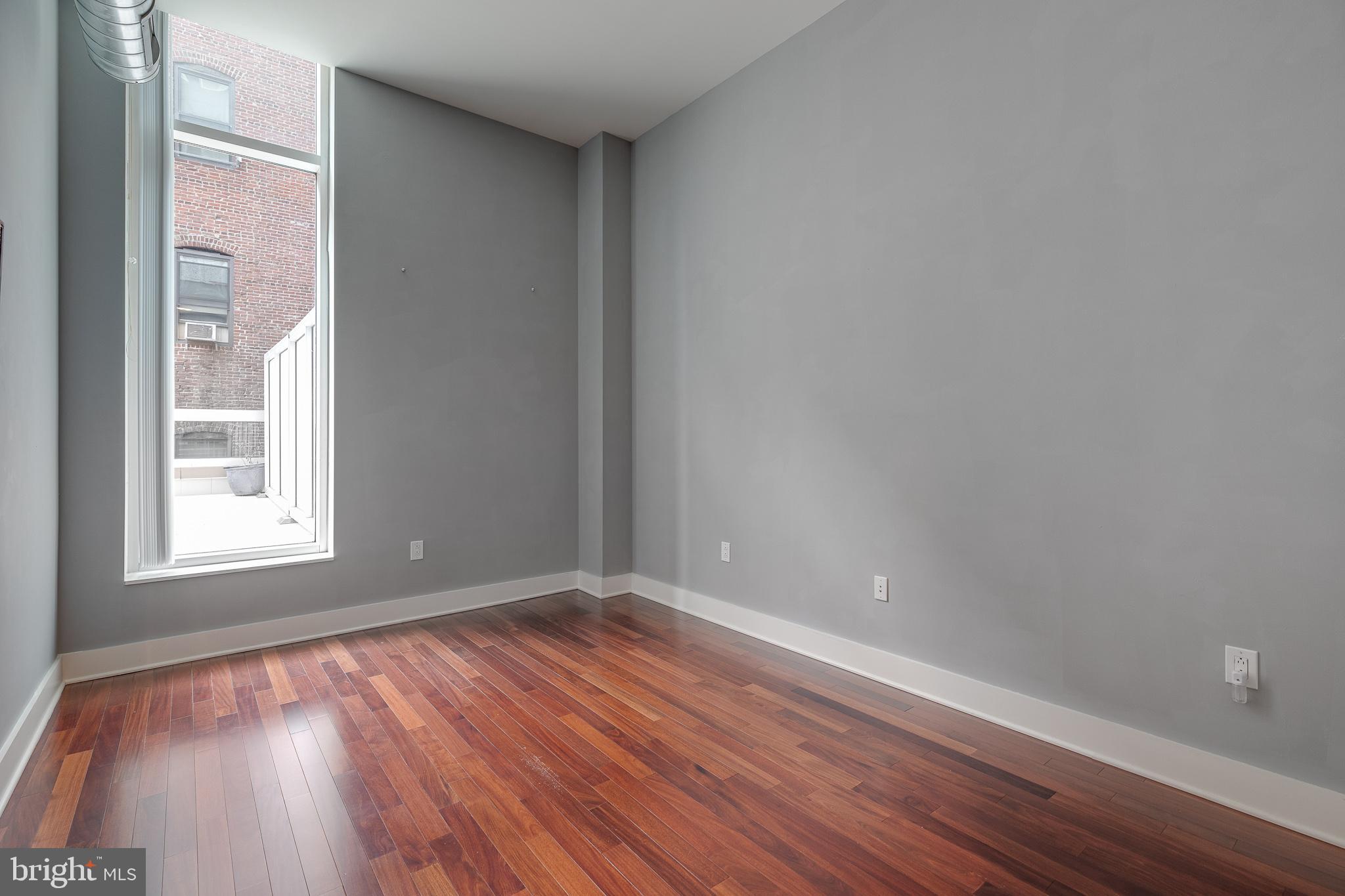 WASHINGTON SQ WEST - Residential