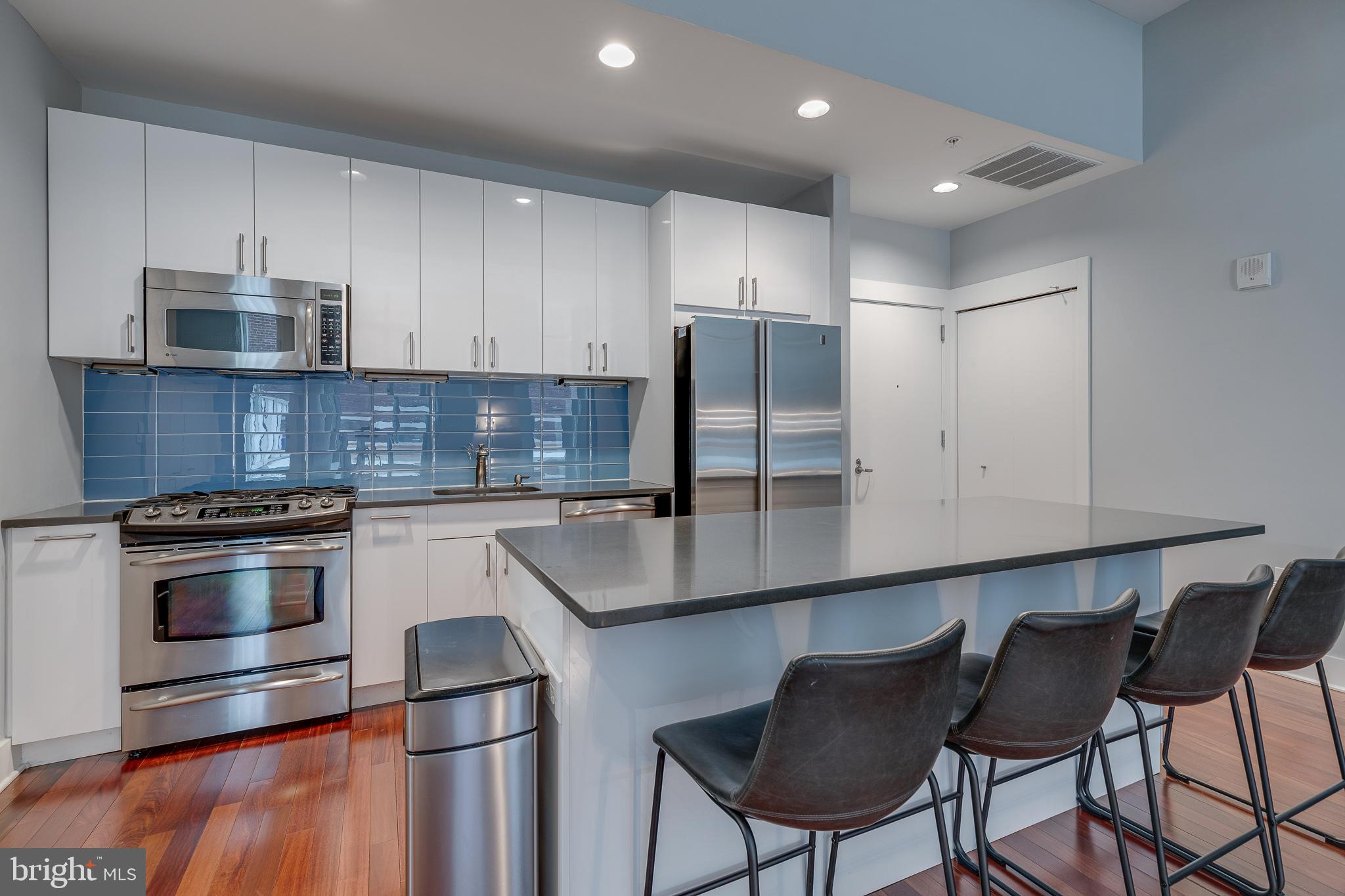 WASHINGTON SQ WEST - Residential