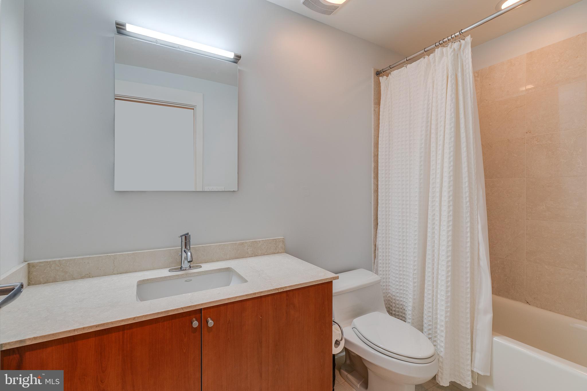 WASHINGTON SQ WEST - Residential