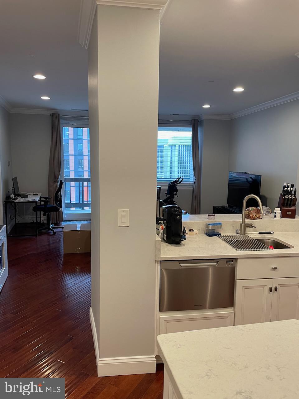 CRYSTAL PARK - Residential Lease