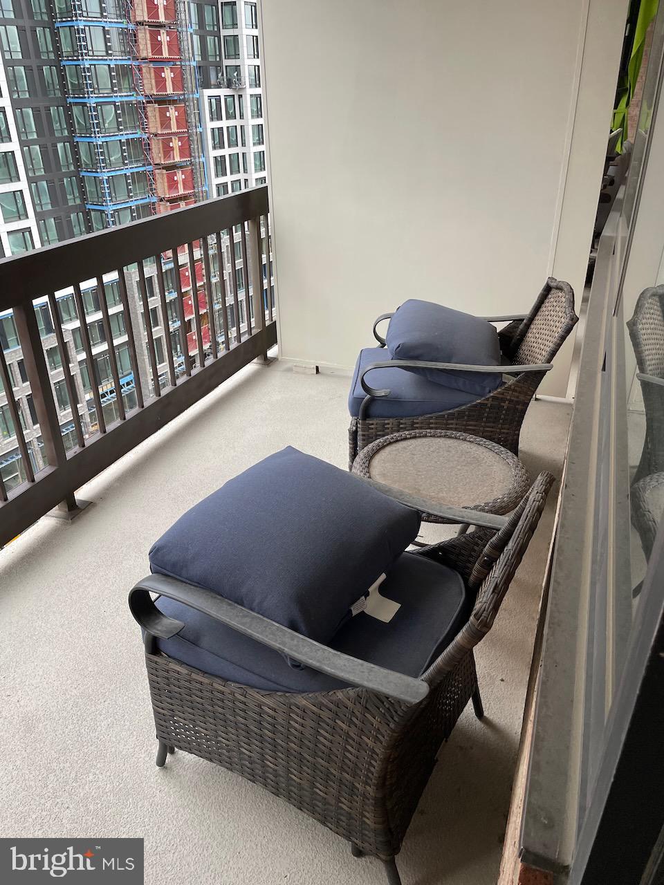 CRYSTAL PARK - Residential Lease