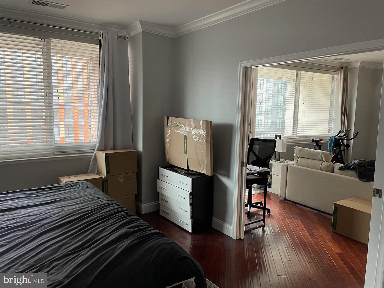 CRYSTAL PARK - Residential Lease