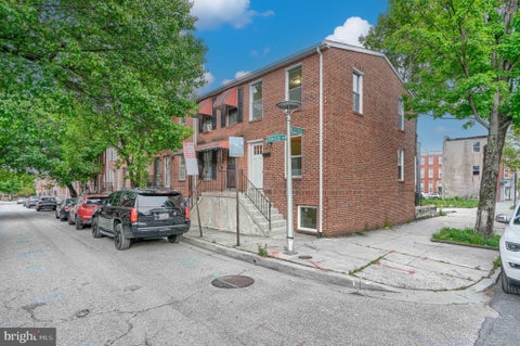 Townhouse For Sale - 1543 Penrose Avenue<br/> BALTIMORE, MD 21223