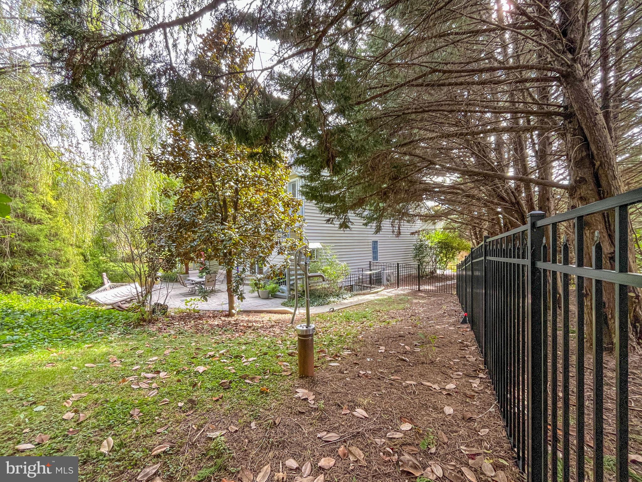 EASTERN VIEW - Residential