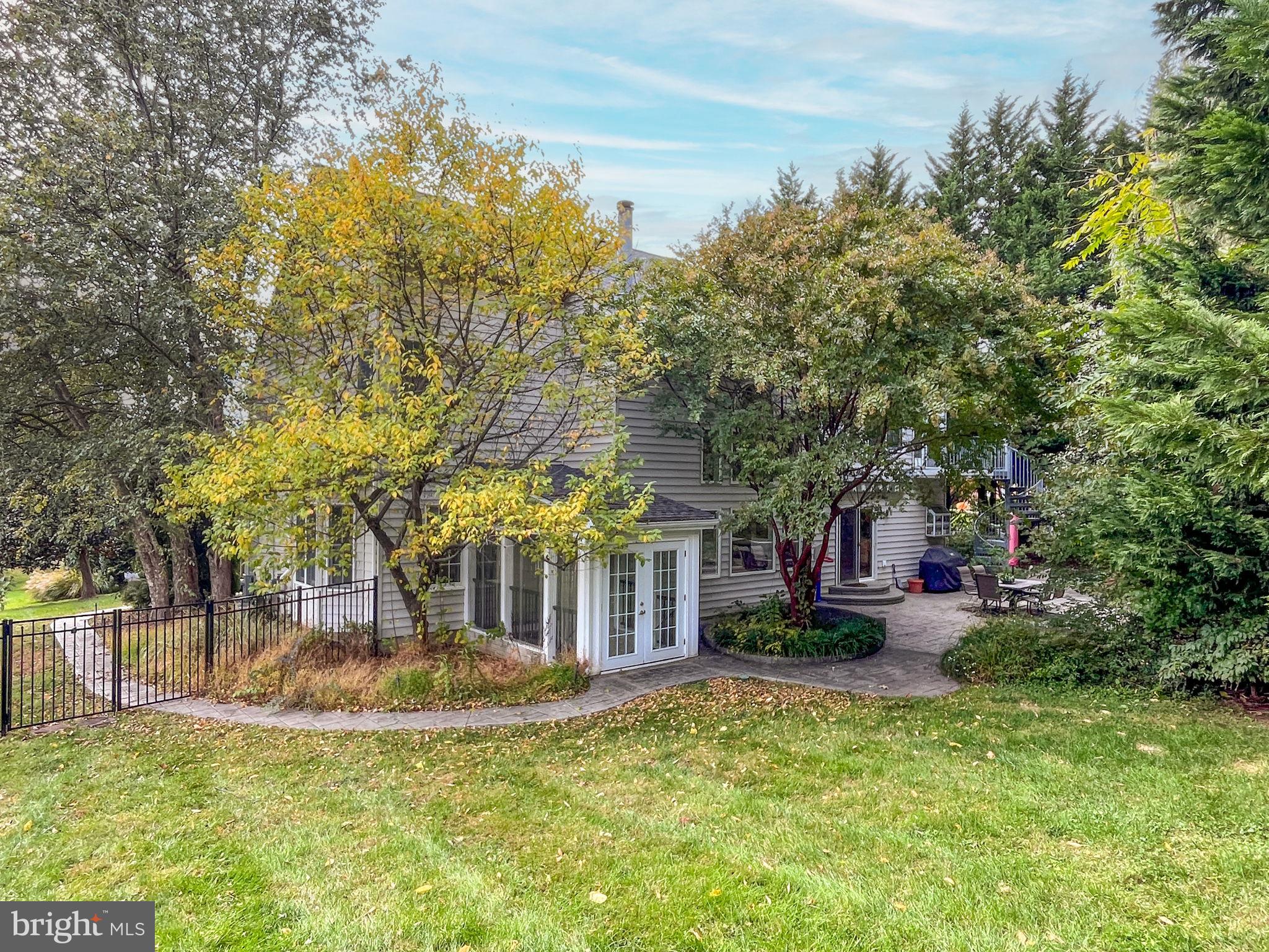 EASTERN VIEW - Residential