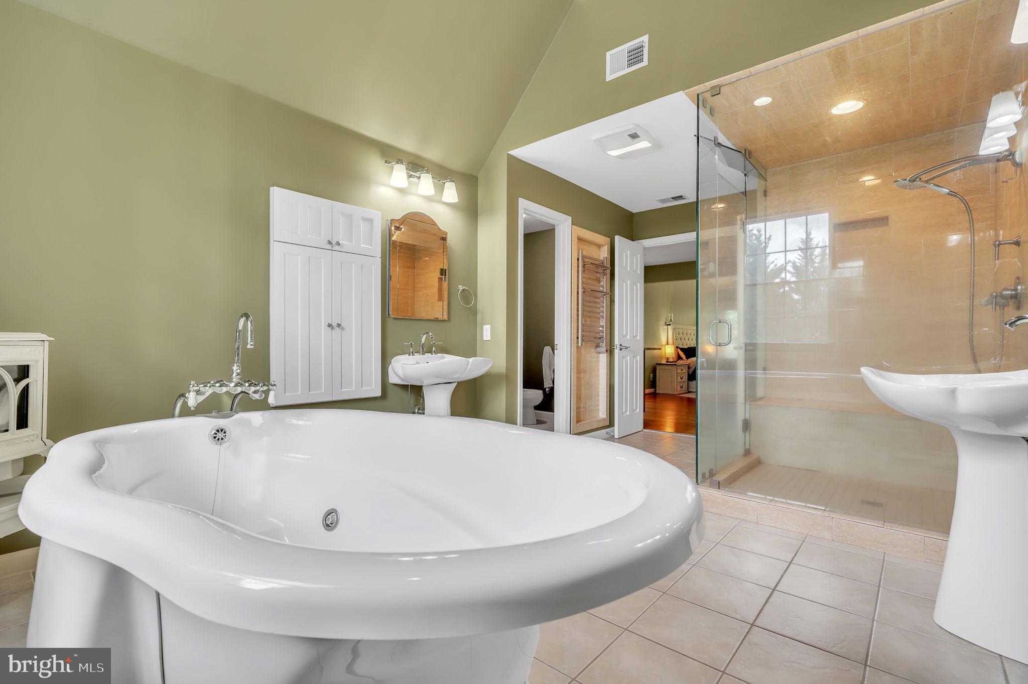 EASTERN VIEW - Residential