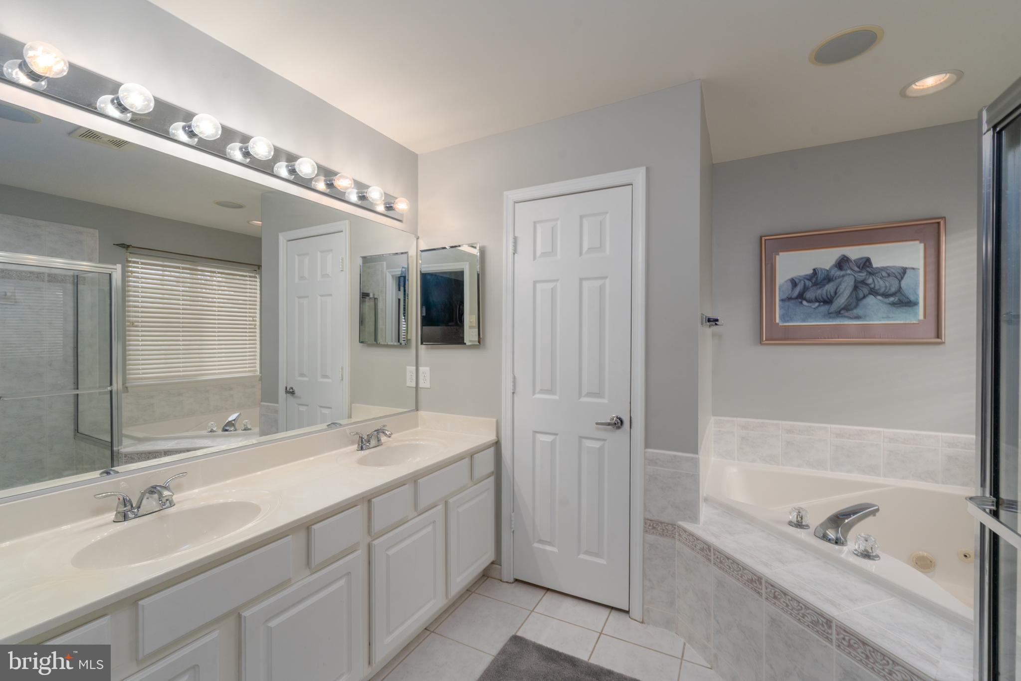 GREENS LANE - Residential