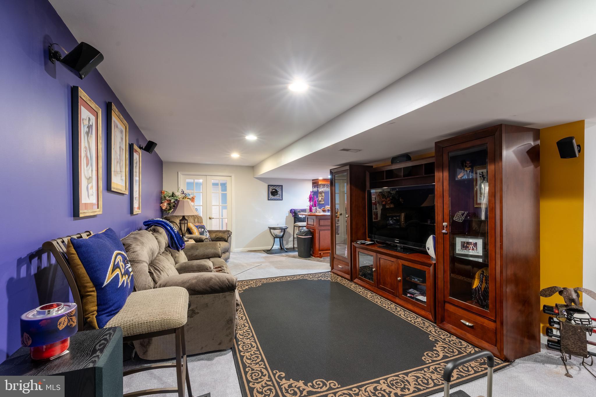 GREENS LANE - Residential