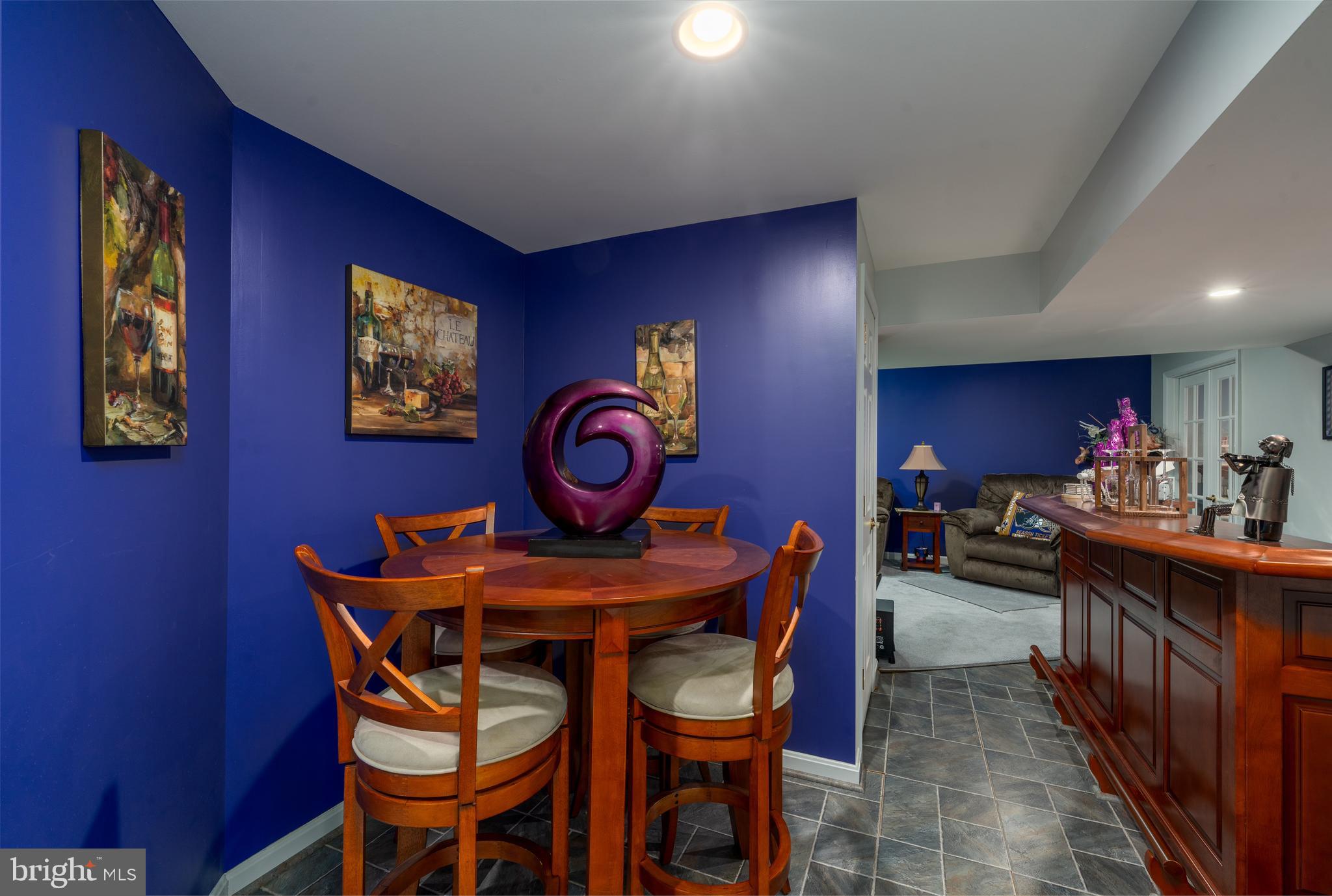 GREENS LANE - Residential