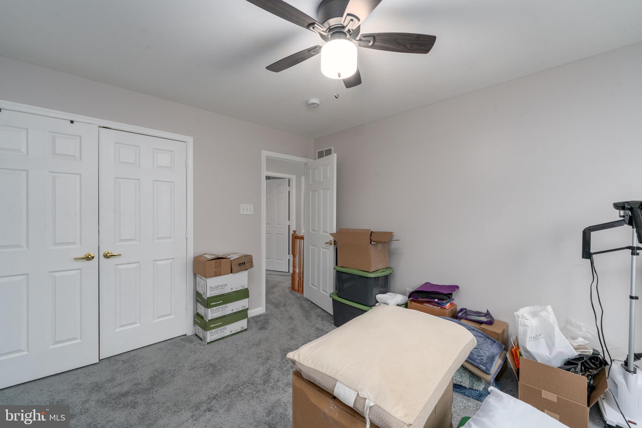 GREENS LANE - Residential