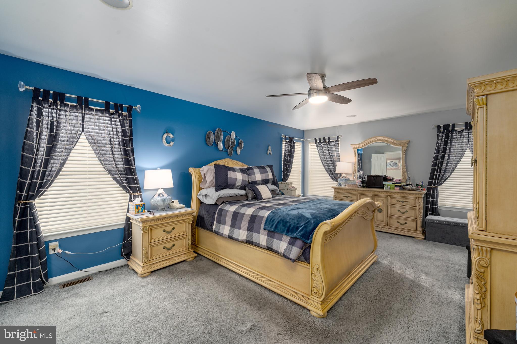 GREENS LANE - Residential