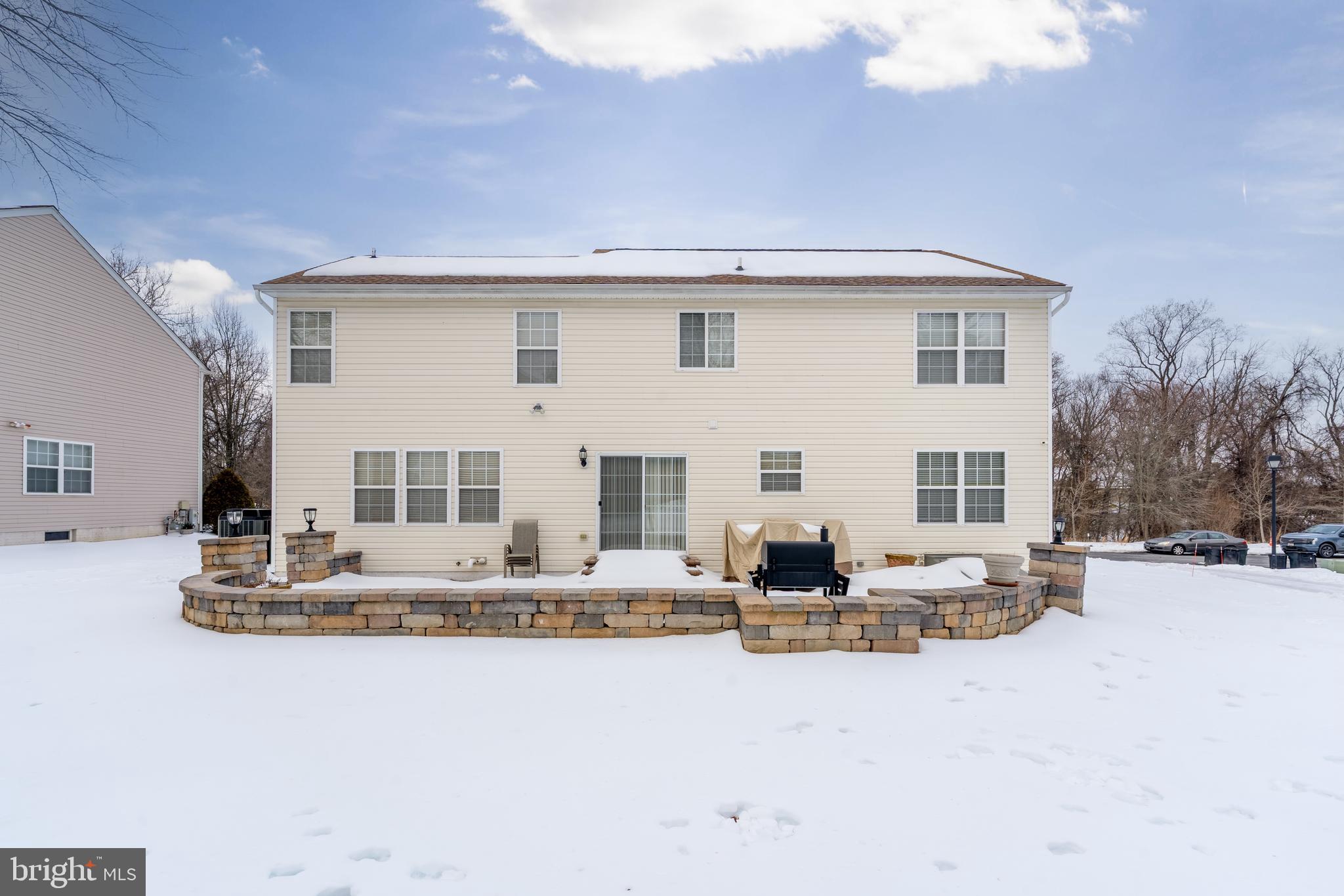 GREENS LANE - Residential