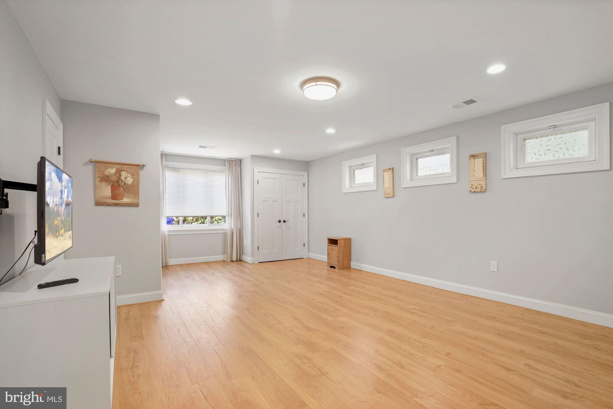 LYON PARK - Residential