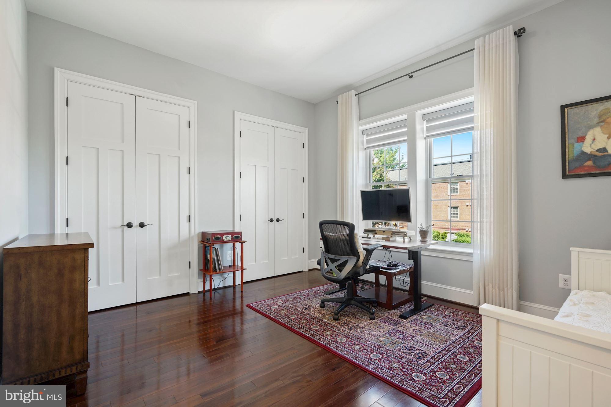 LYON PARK - Residential