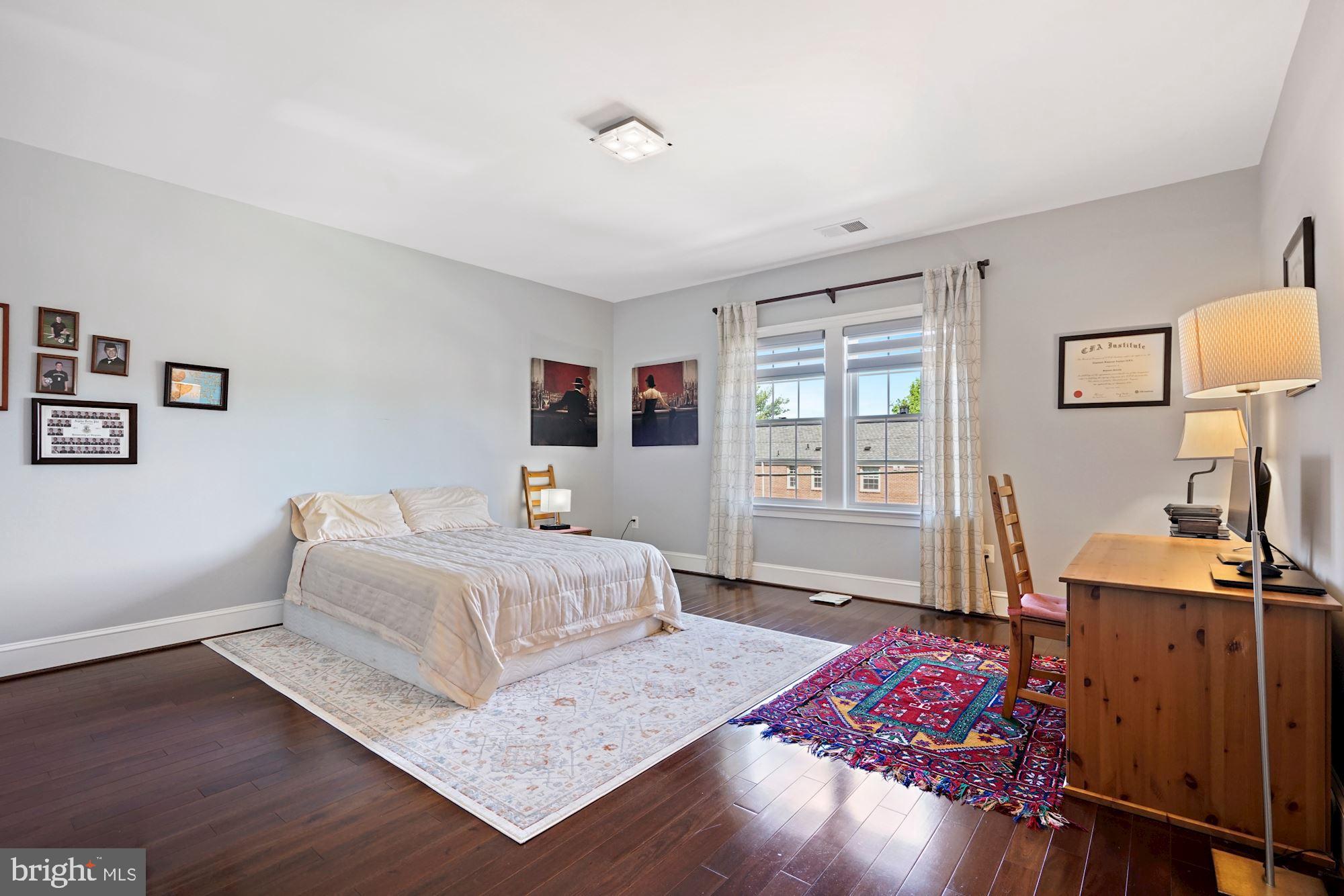 LYON PARK - Residential