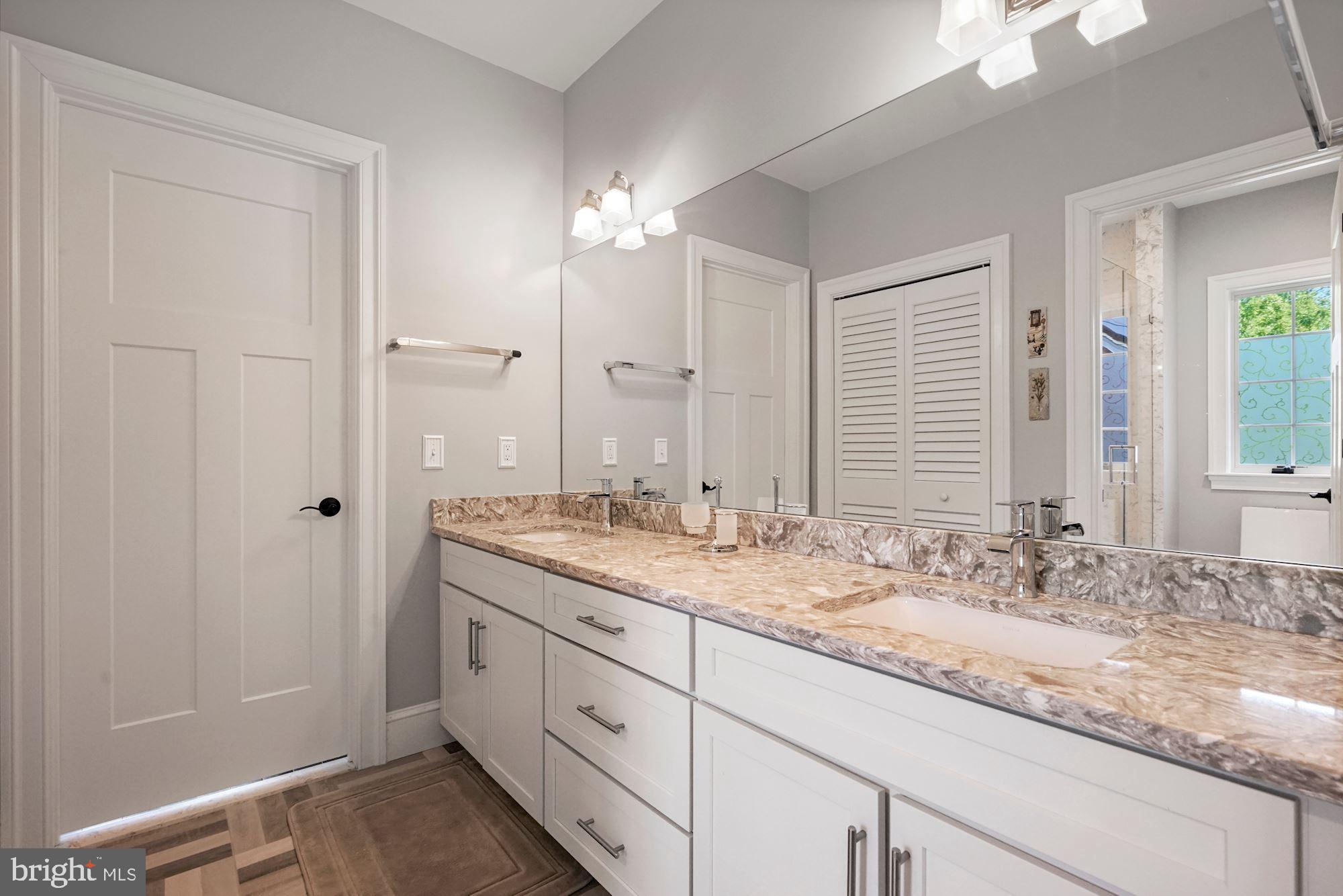 LYON PARK - Residential