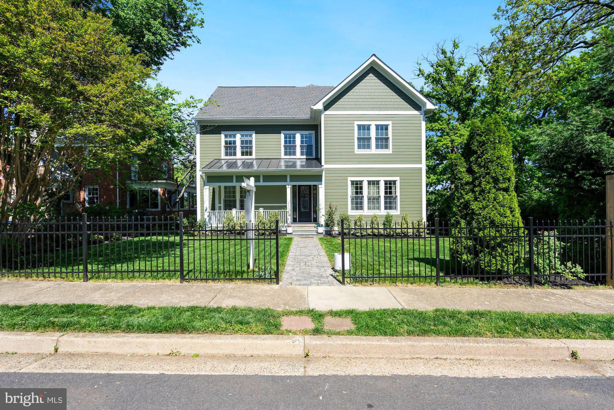 LYON PARK - Residential