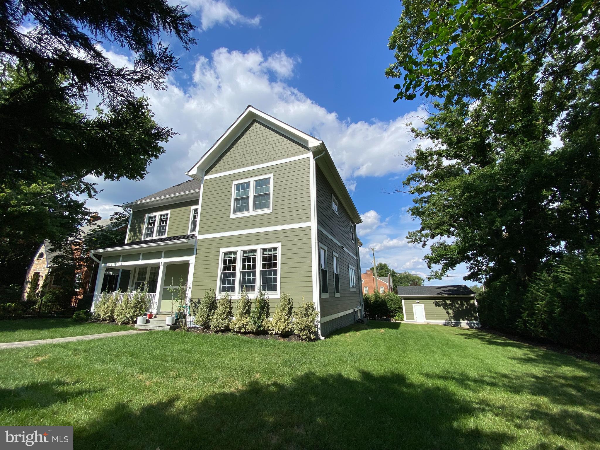 LYON PARK - Residential