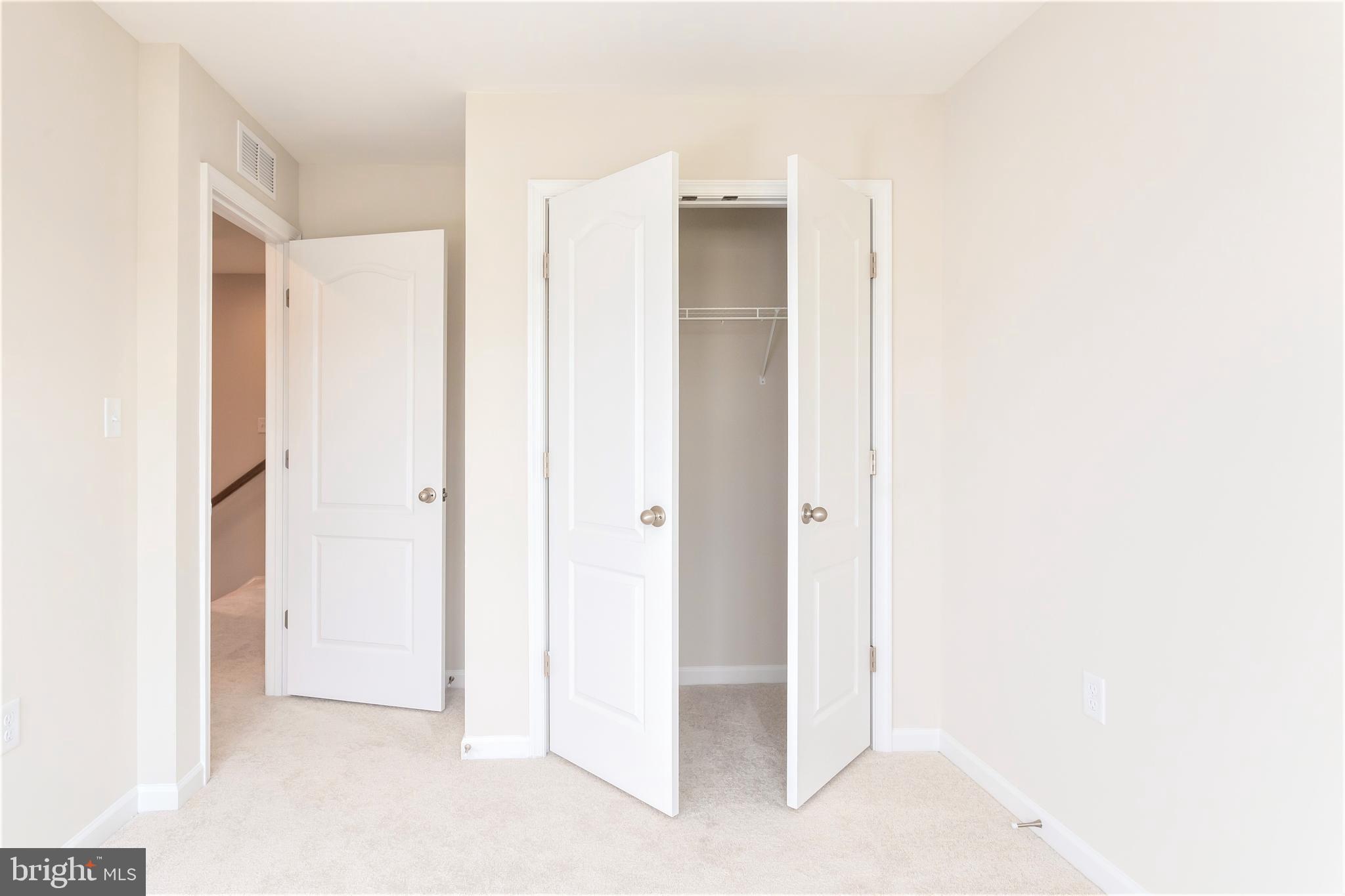 BRIAR RUN - Residential